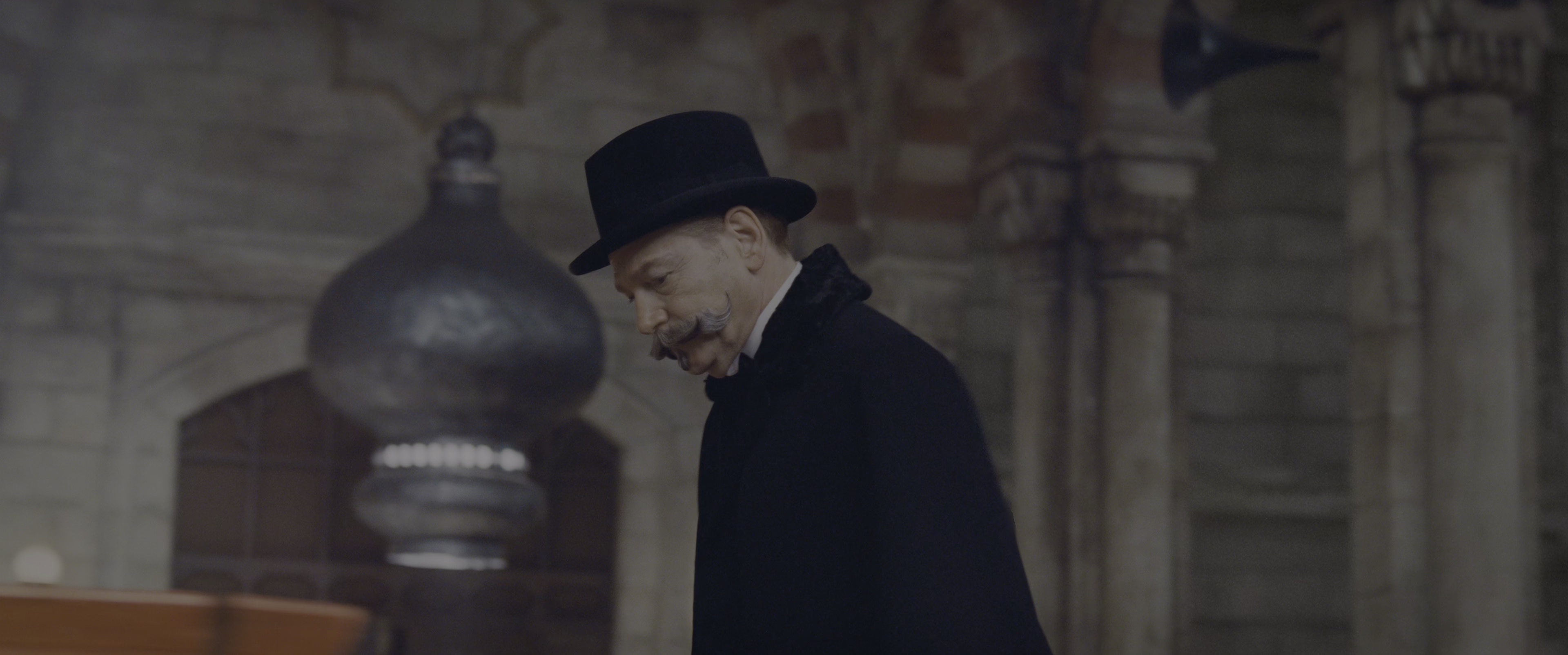 东方快车谋杀案 [国英多音轨/简繁英特效字幕].2017.BluRay.2160p.x265.10bit.HDR.4Audio-SSDSSE 17.20GB-2.png