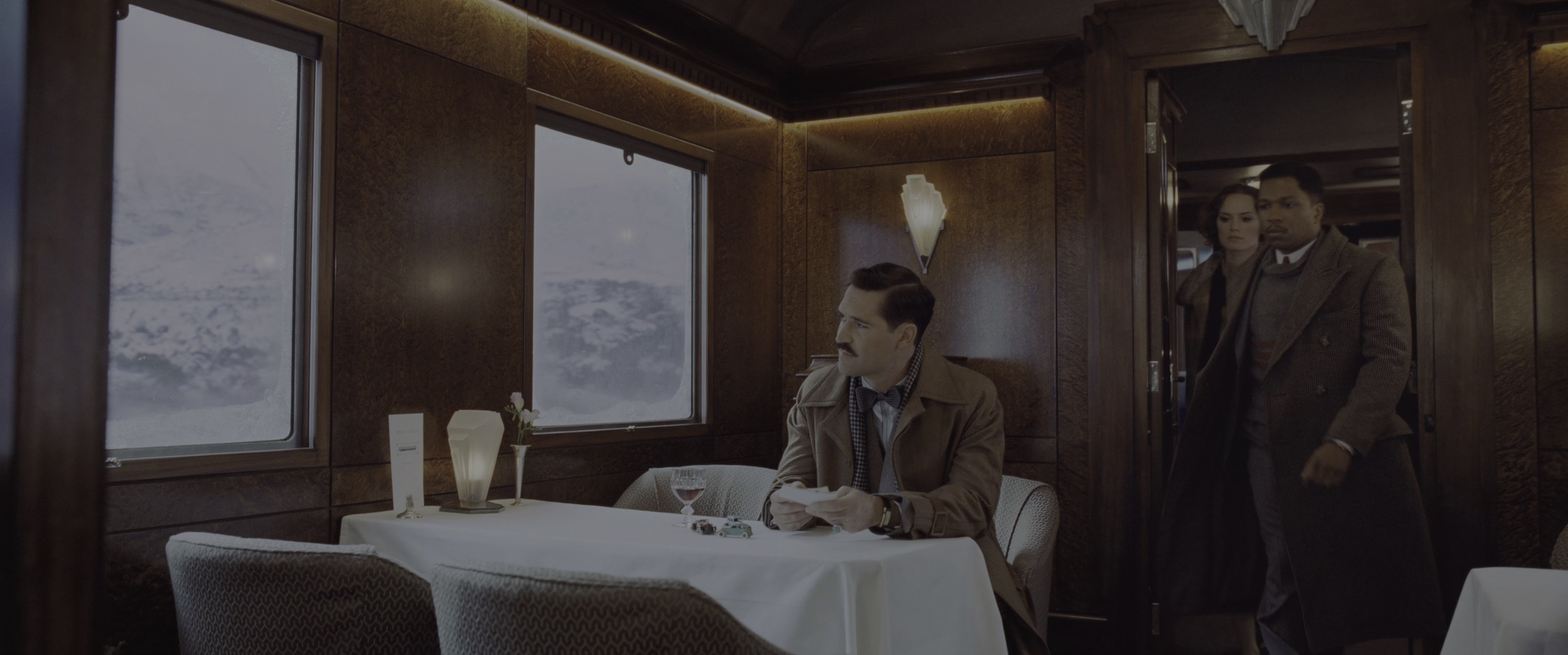 东方快车谋杀案 [国英多音轨/简繁英特效字幕].2017.BluRay.2160p.x265.10bit.HDR.4Audio-SSDSSE 17.20GB-7.png