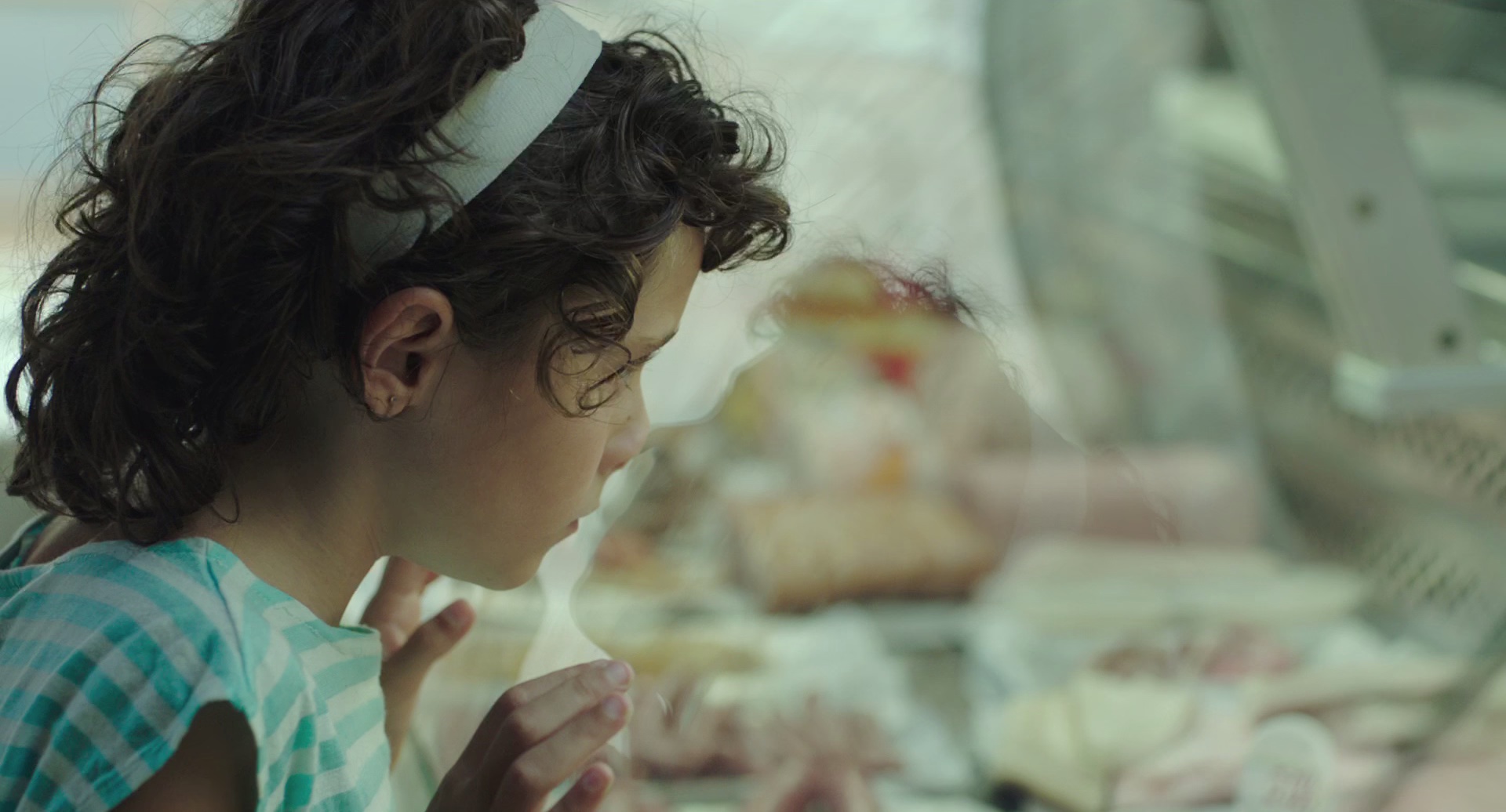 九三年夏天 [简繁英双语字幕].Summer.1993.2017.BluRay.1080p.x265.10bit-SSDSSE 4.84GB-2.png