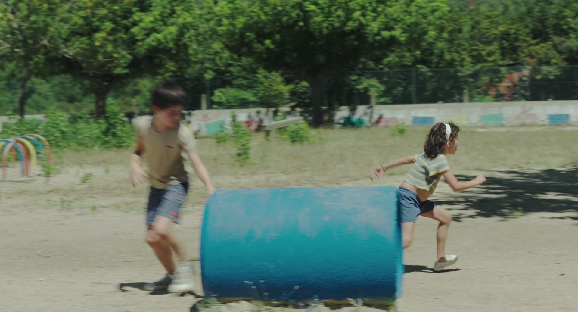 九三年夏天 [简繁英双语字幕].Summer.1993.2017.BluRay.1080p.x265.10bit-SSDSSE 4.84GB-3.png