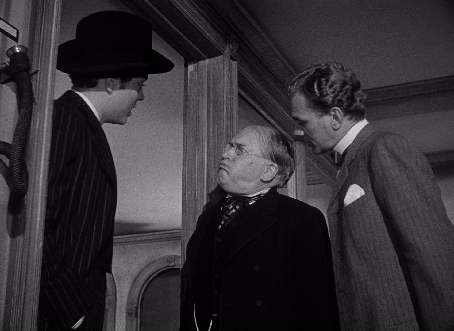 公民凯恩 [中英字幕].Citizen.Kane.1941.BluRay.1080p.x265.10bit-SSDSSE 6.17GB-3.png