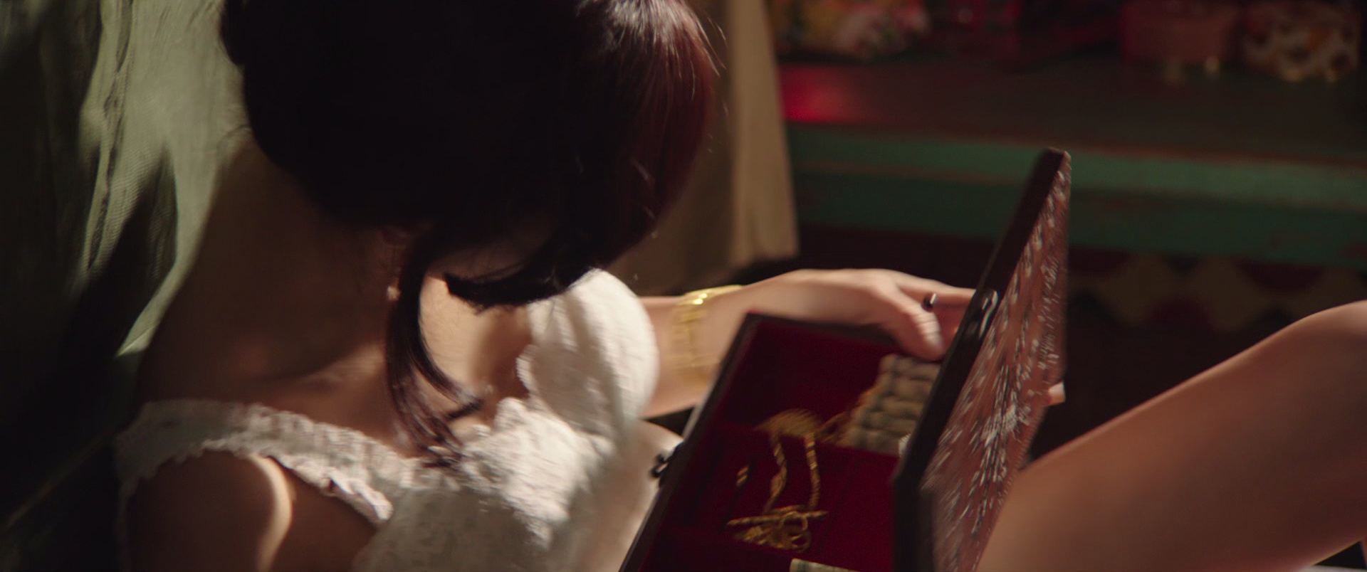 军中乐园 [国语音轨/简繁英字幕].Paradise.in.Service.2014.BluRay.1080p.x265.10bit-SSDSSE 6.06GB-5.png