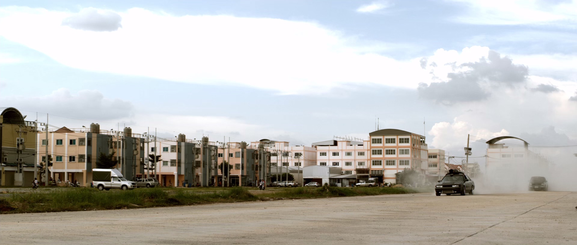 冬荫功2：拳霸天下 [国语音轨/中文字幕].The.Protector.2.2013.BluRay.1080p.x265.10bit.2Audio-SSDSSE 5.78GB-3.png