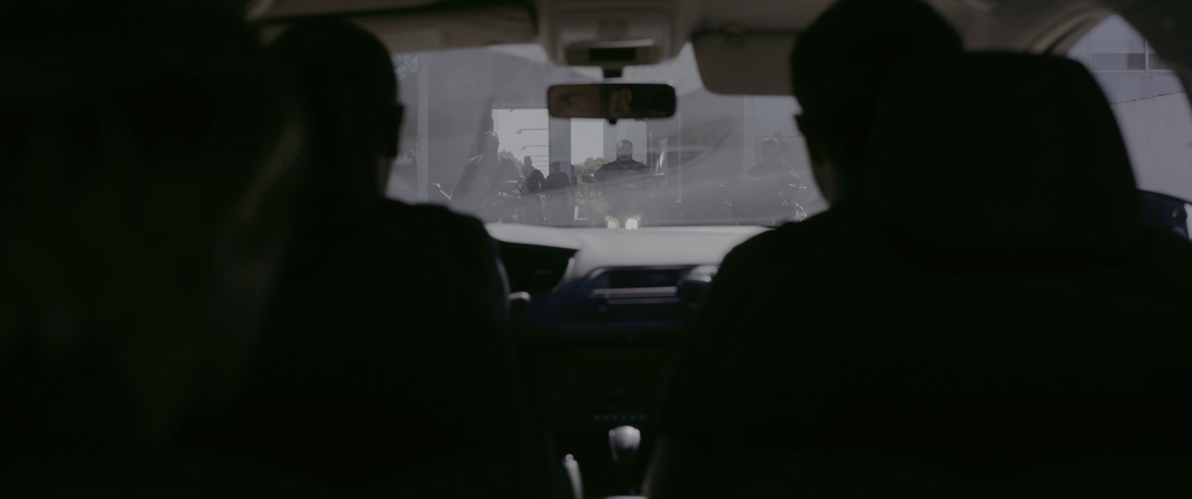 北区侦缉队 [简繁字幕].The.Stronghold.2020.UHD.BluRay.2160p.x265.10bit.HDR-SSDSSE 14.59GB-2.png