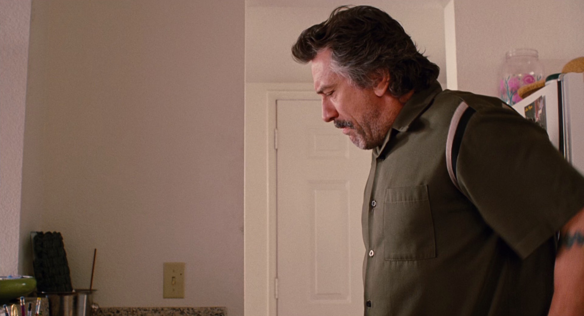 危险关系 [中英字幕].Jackie.Brown.1997.BluRay.1080p.x265.10bit-SSDSSE 5.24GB-4.png