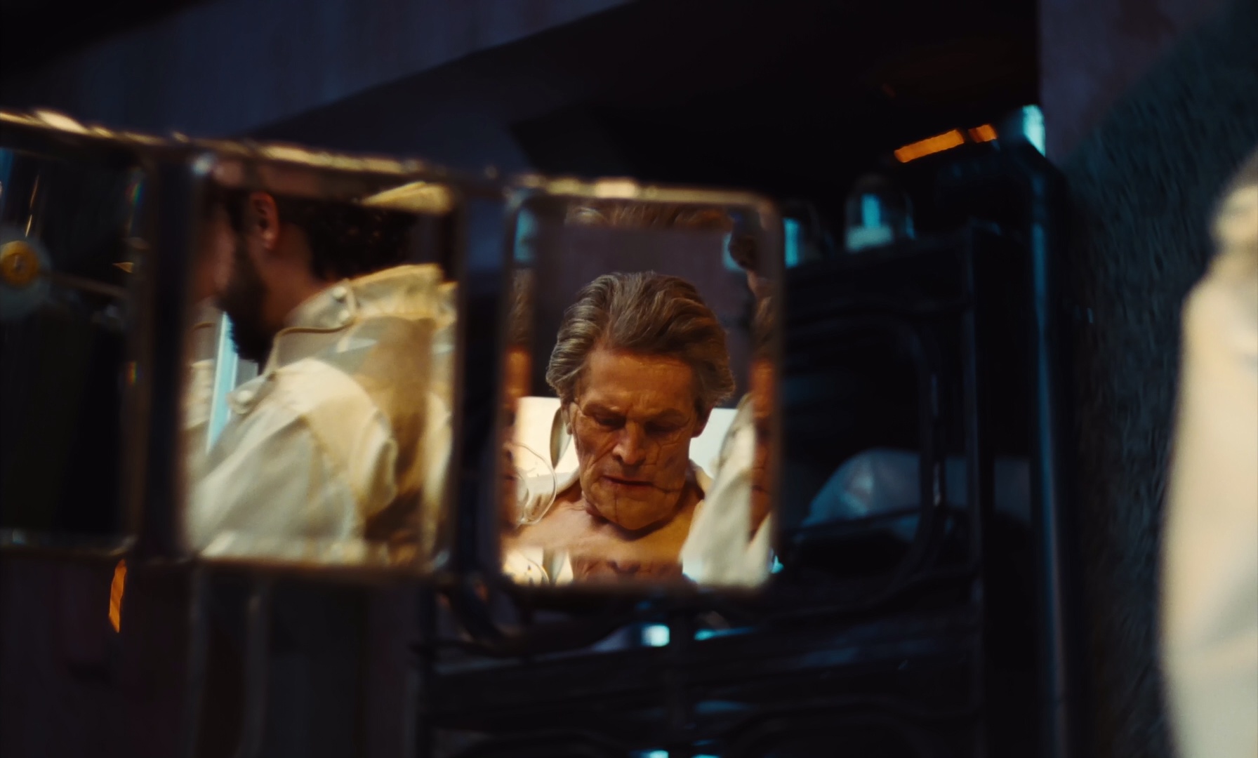 可怜的东西 [简繁英字幕].Poor.Things.2023.1080p.Blu-SSDSSE 9.01GB-6.png