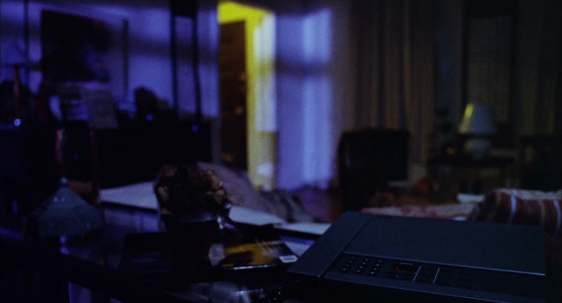 喜宴 [国语音轨/中英字幕].The.Wedding.Banquet.1993.BluRay.1080p.x265.10bit-SSDSSE 4.22GB-6.png