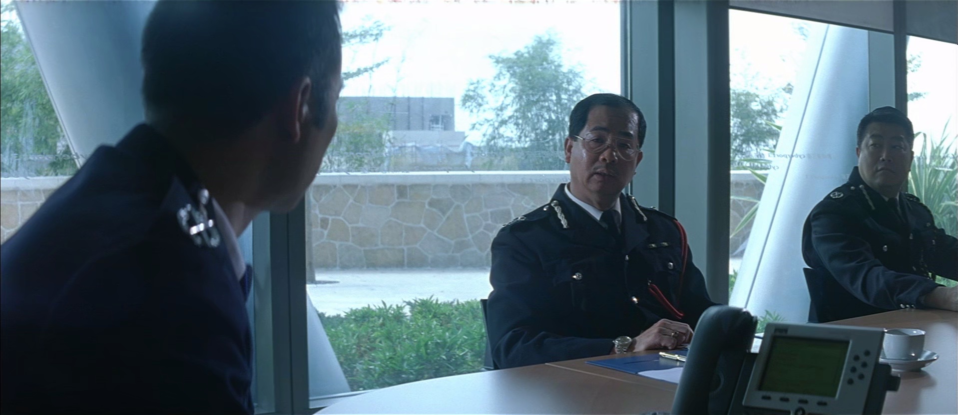 大事件 [国粤多音轨/简繁英字幕].Breaking.News.2004.1080p.x265.10bit.2Audio-SSDSSE 3.17GB-2.png