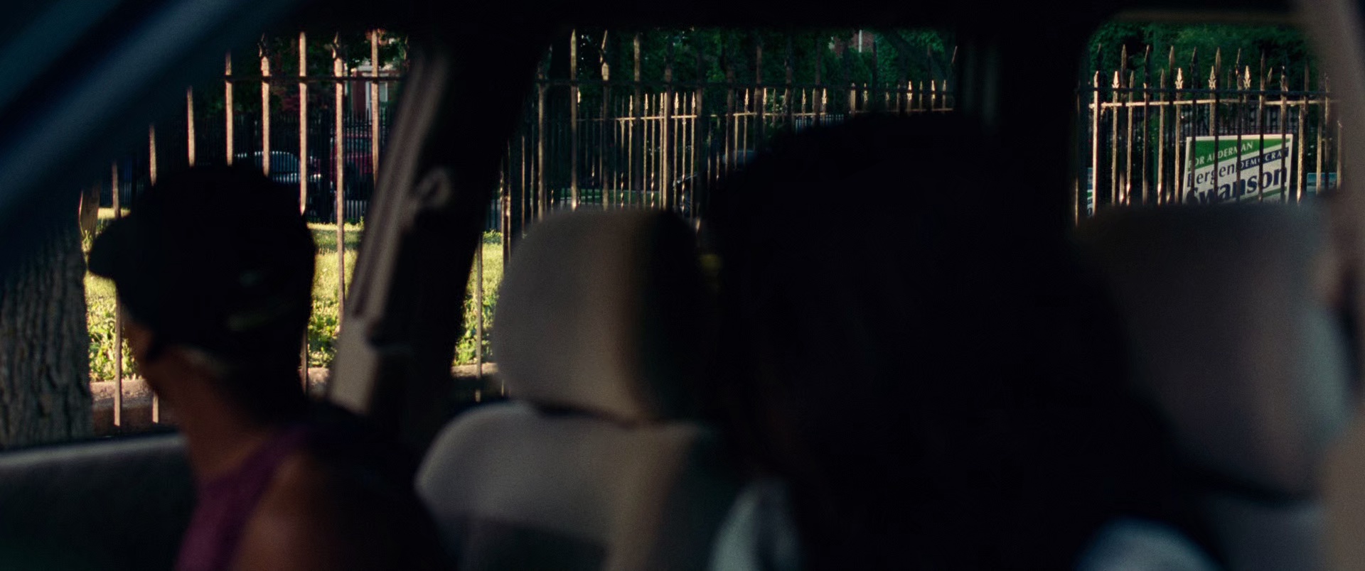 以寡敌众 [简繁英字幕].Widows.2018.BluRay.1080p.x265.10bit-SSDSSE 5.67GB-6.png