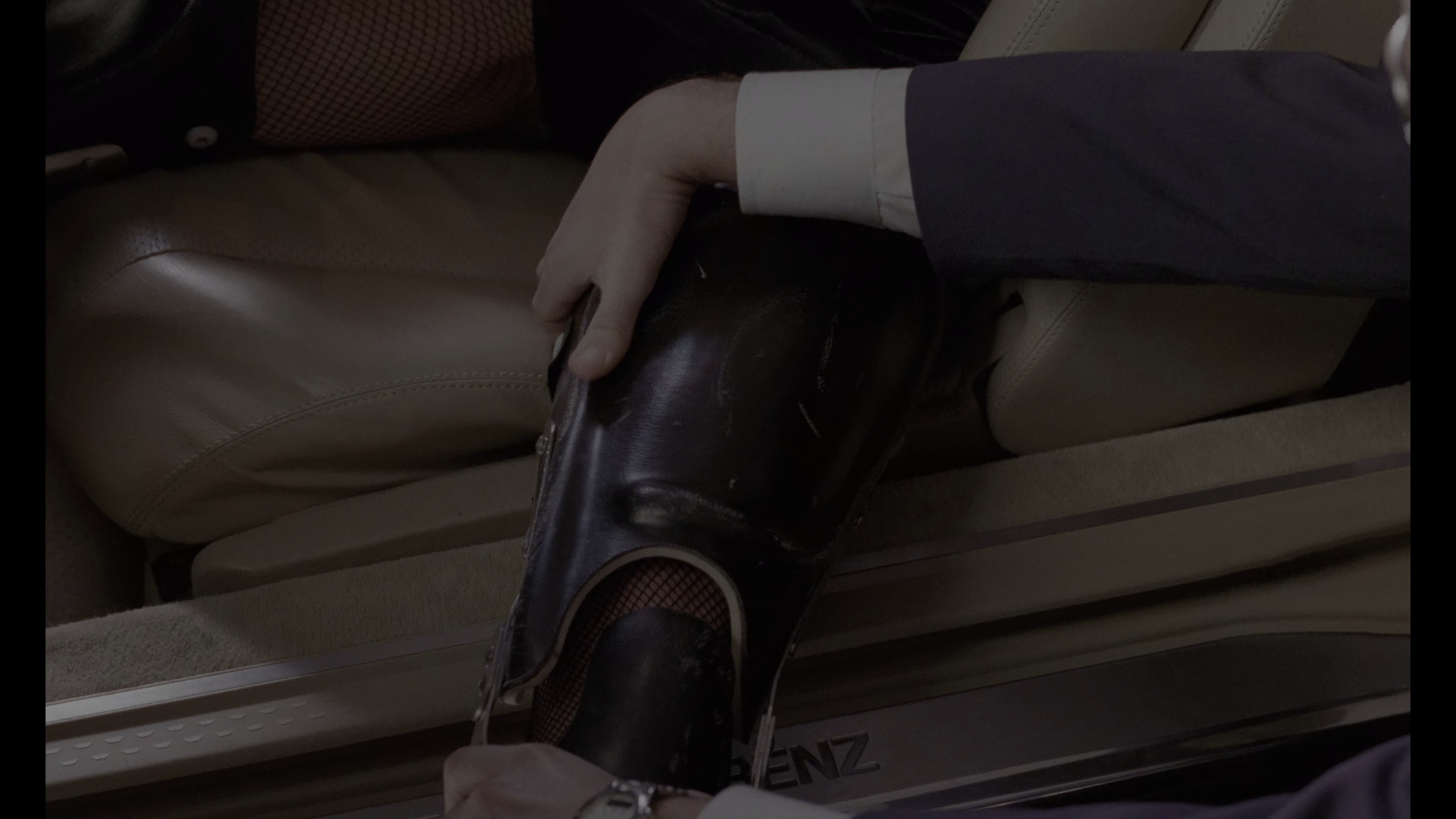 欲望号快车 [简英双语字幕].Crash.1996.BluRay.2160p.x265.10bit.HDR-SSDSSE 22.23GB-6.png