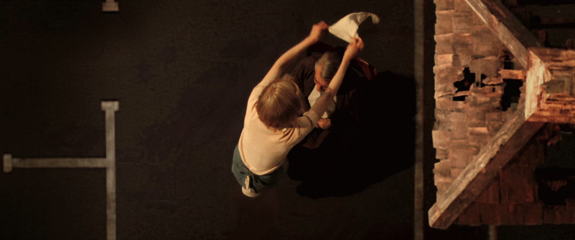 狗镇 [简繁字幕].Dogville.2003.BluRay.1080p.x265.10bit-SSDSSE 8.53GB-4.png