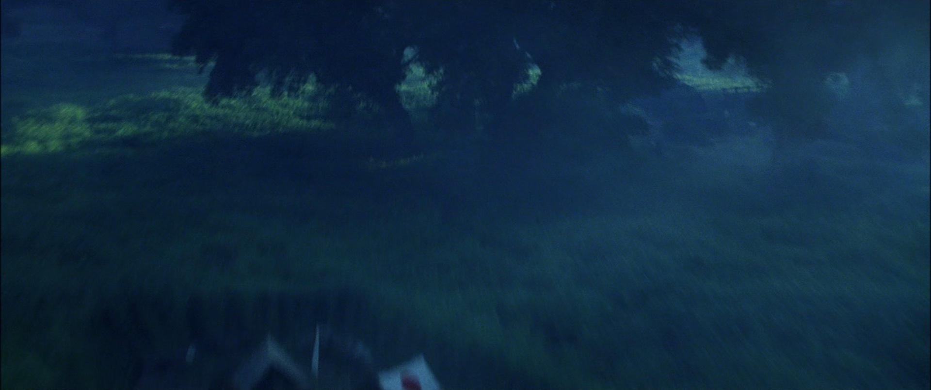 珍珠港 [国英多音轨/中英字幕].Pearl.Harbor.2001.BluRay.1080p.x265.10bit.2Audio-SSDSSE 14.33GB-7.png