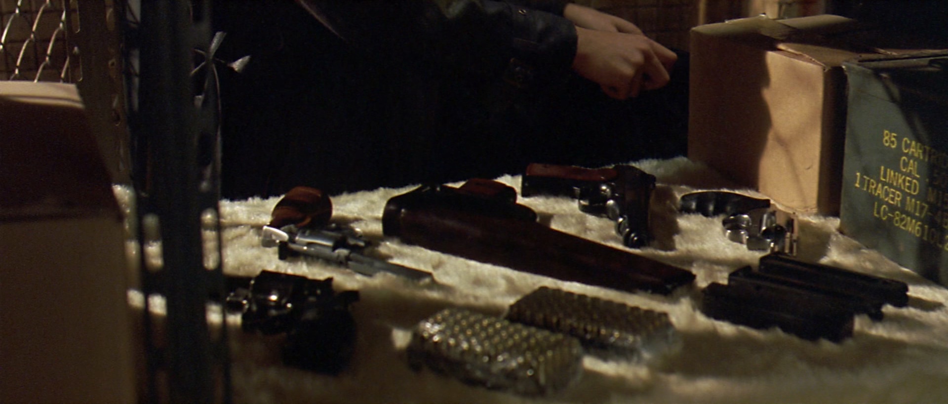 甜蜜的人生 [简繁英字幕].A.Bittersweet.Life.2005.Director's.Cut.BluRay.1080p.x265.10bit.DDP.5.1-SSDSSE 9.54GB-6.png