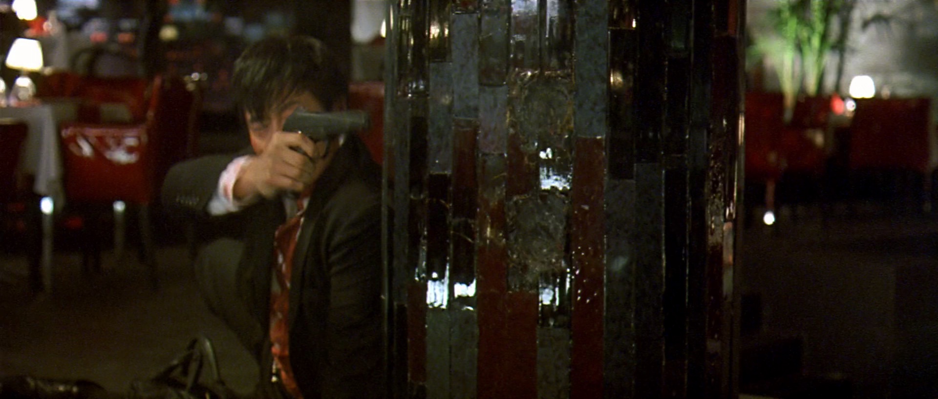 甜蜜的人生 [简繁英字幕].A.Bittersweet.Life.2005.Director's.Cut.BluRay.1080p.x265.10bit.DDP.5.1-SSDSSE 9.54GB-7.png