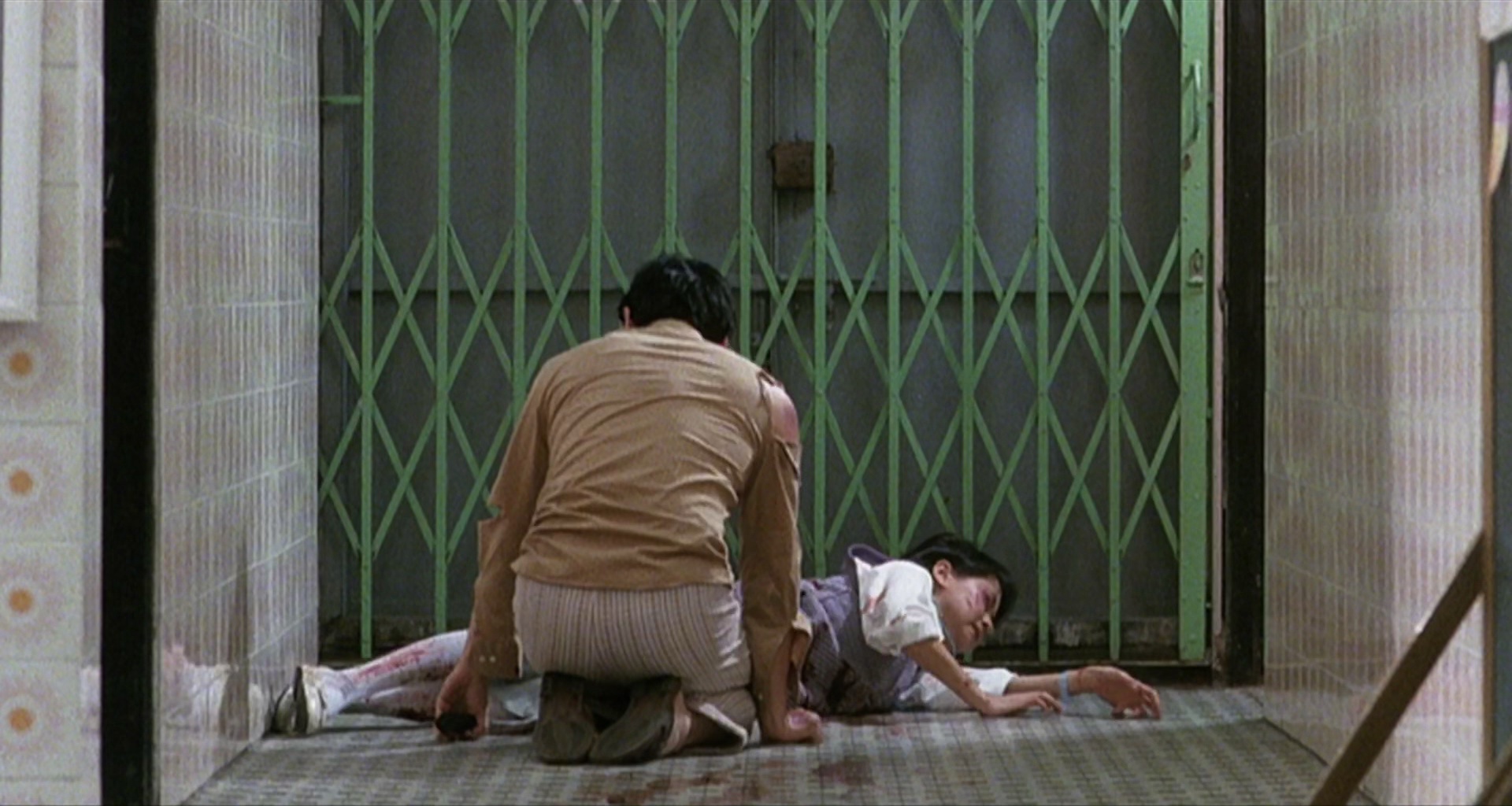 癫佬正传 [国粤多音轨/简繁英字幕].The.Lunatics.1986.BluRay.1080p.x265.10bit.2Audio-SSDSSE 4.74GB-7.png