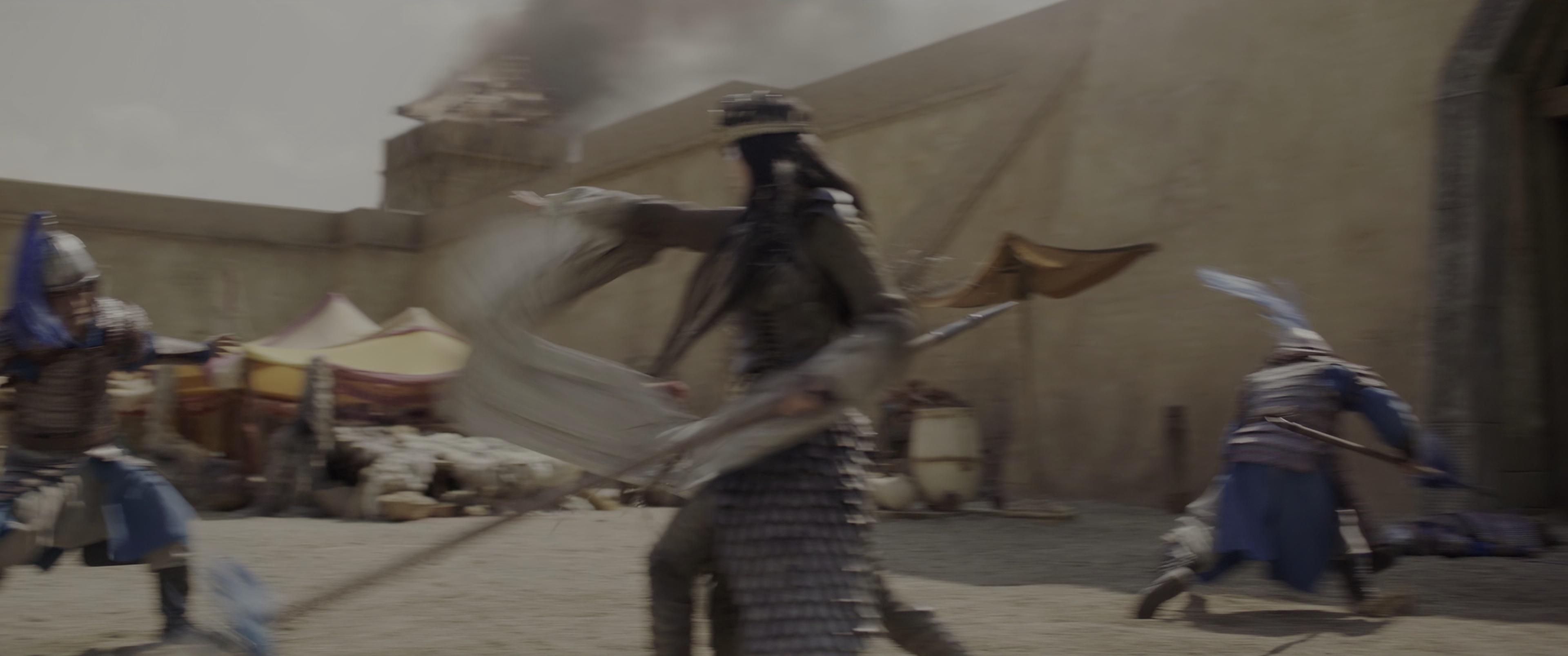 花木兰 [国英多音轨/中英双语特效字幕].Mulan.2020.BluRay.2160p.x265.10bit.HDR.2Audio-SSDSSE 17.08GB-4.png