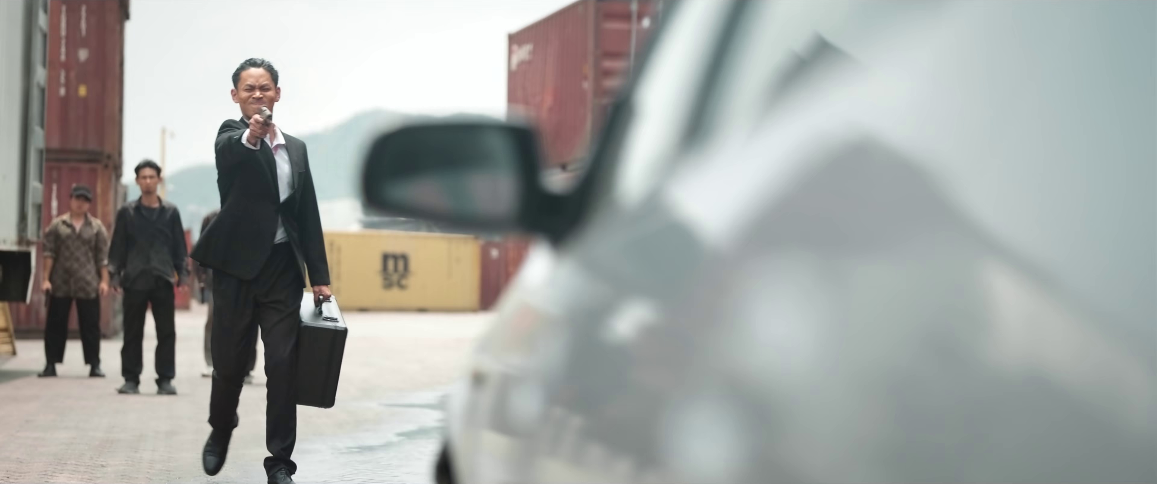 扫恶 [国语配音/中文字幕].Crush.The.Wicked.2026.2160p.WEB-DL.H265.DDP5.1.Atmos-PandaQT 2.74GB-7.png