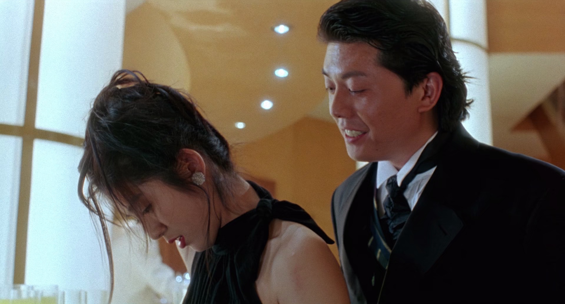 鼠胆龙威 [国粤多音轨/简繁字幕].High.Risk.1995.BluRay.1080p.x265.10bit.FLAC-SSDSSE 12.70GB-3.png