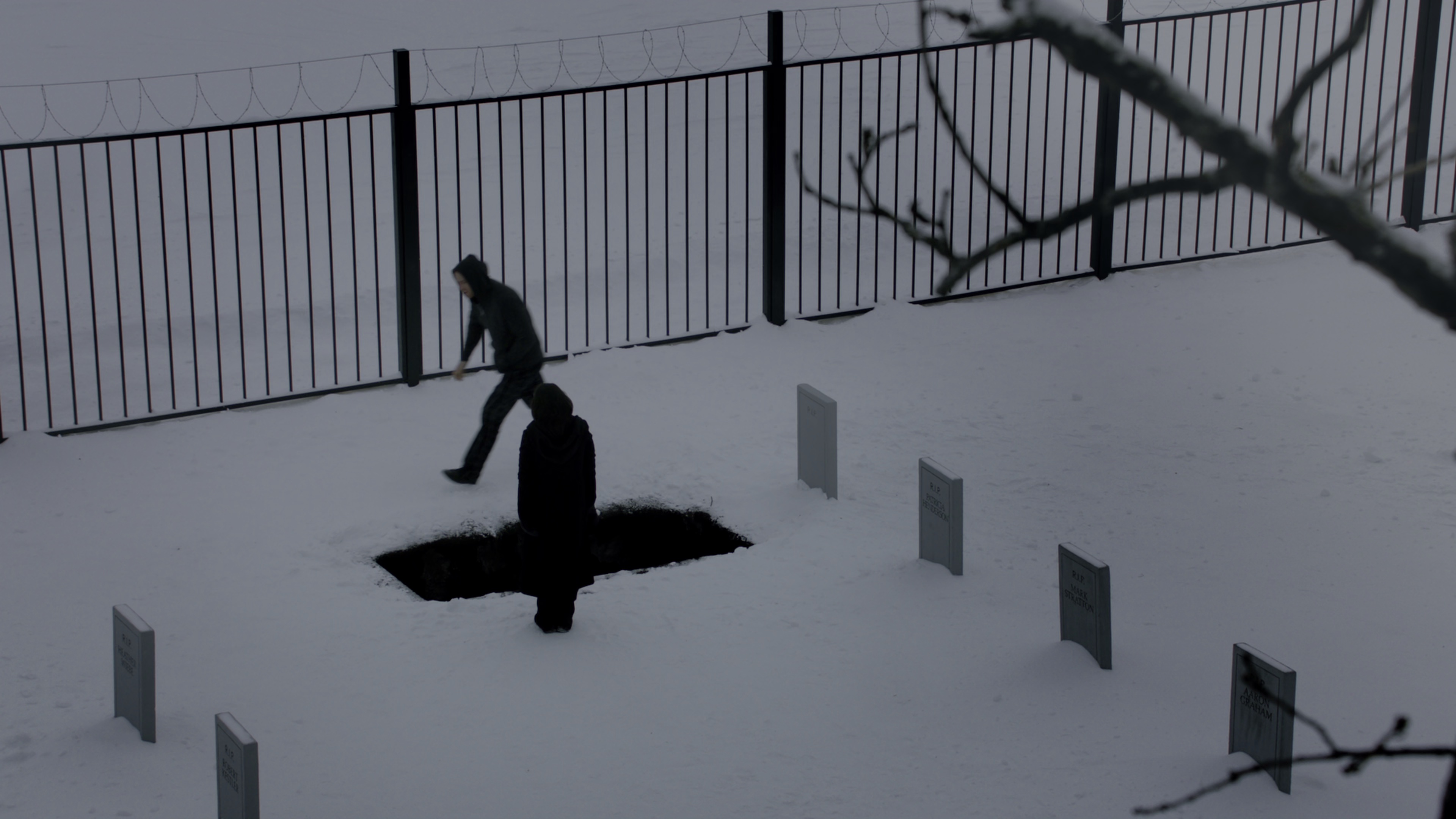 鬼娃回魂7 [HDR/杜比视界双版本][简繁英双语字幕].Cult.of.Chucky.2017.UHD.BluRay.2160p.x265.10bit.DoVi-SSDSSE 17.36GB-4.png