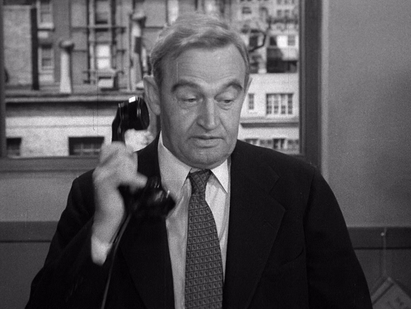 不夜城 [中英字幕].The.Naked.City.1948.BluRay.1080p.x265.10bit-SSDSSE 5.87GB-3.png