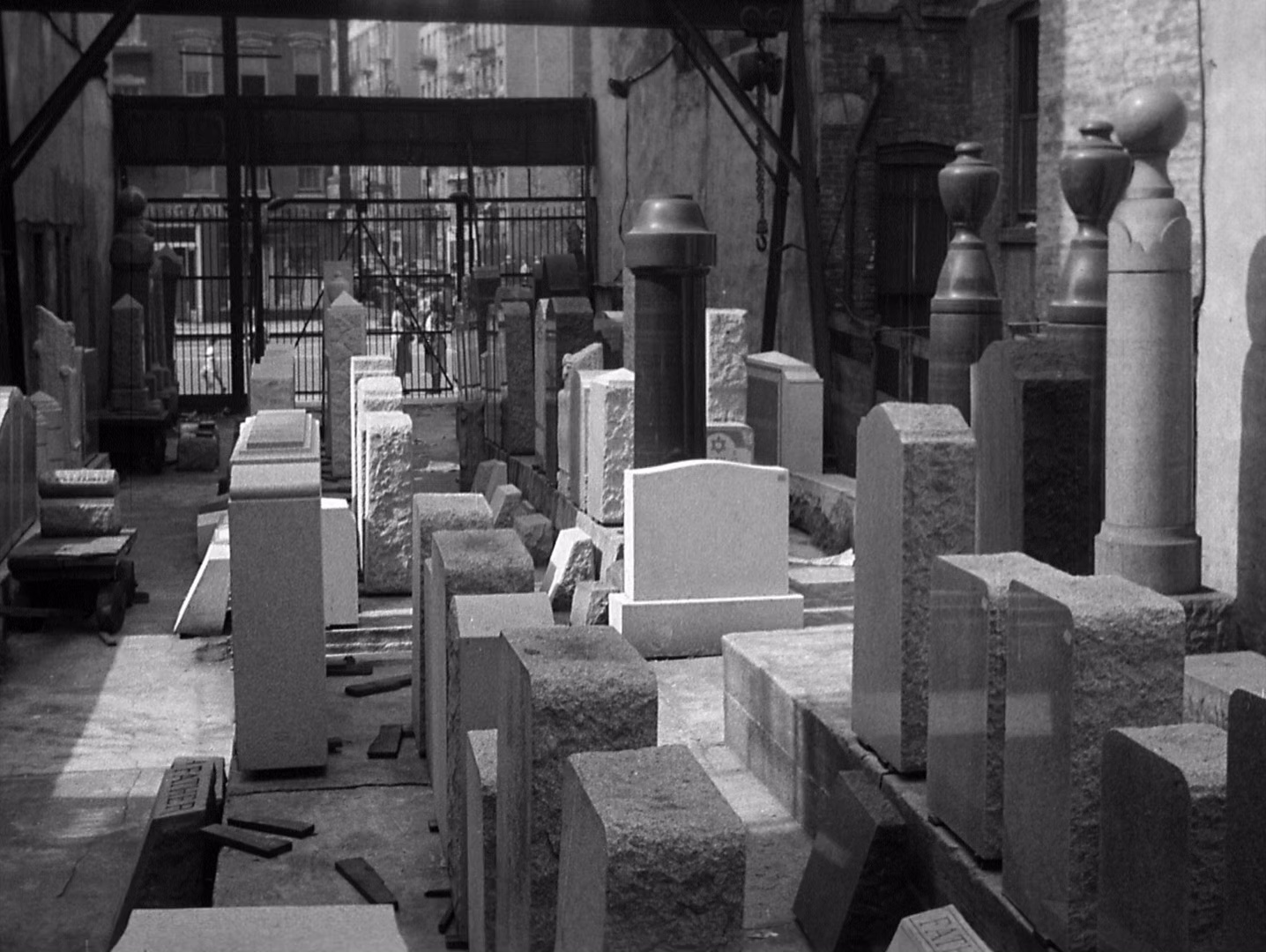 不夜城 [中英字幕].The.Naked.City.1948.BluRay.1080p.x265.10bit-SSDSSE 5.87GB-7.png