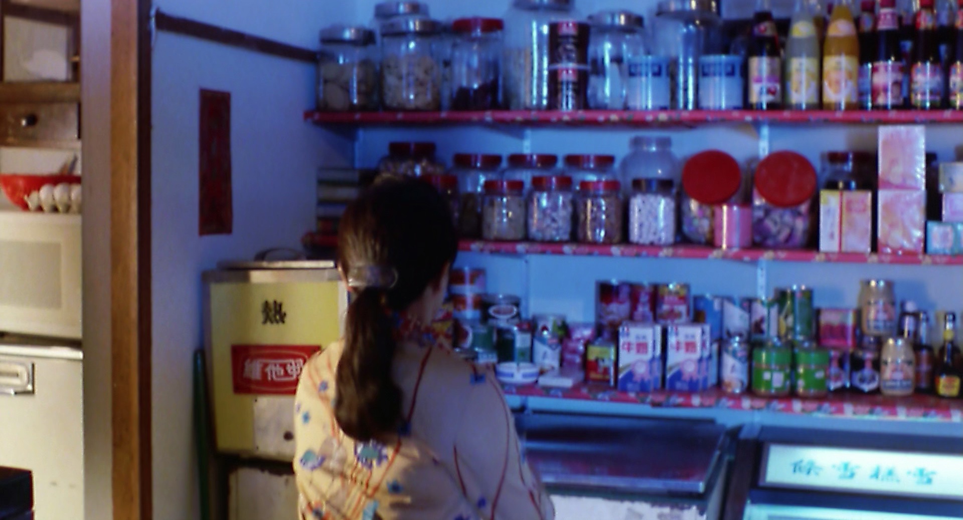 与龙共舞 [国粤多音轨/简繁英字幕].Dances.With.the.Dragon.1991.BluRay.1080p.x265.10bit.2Audio-SSDSSE 6.77GB-2.png