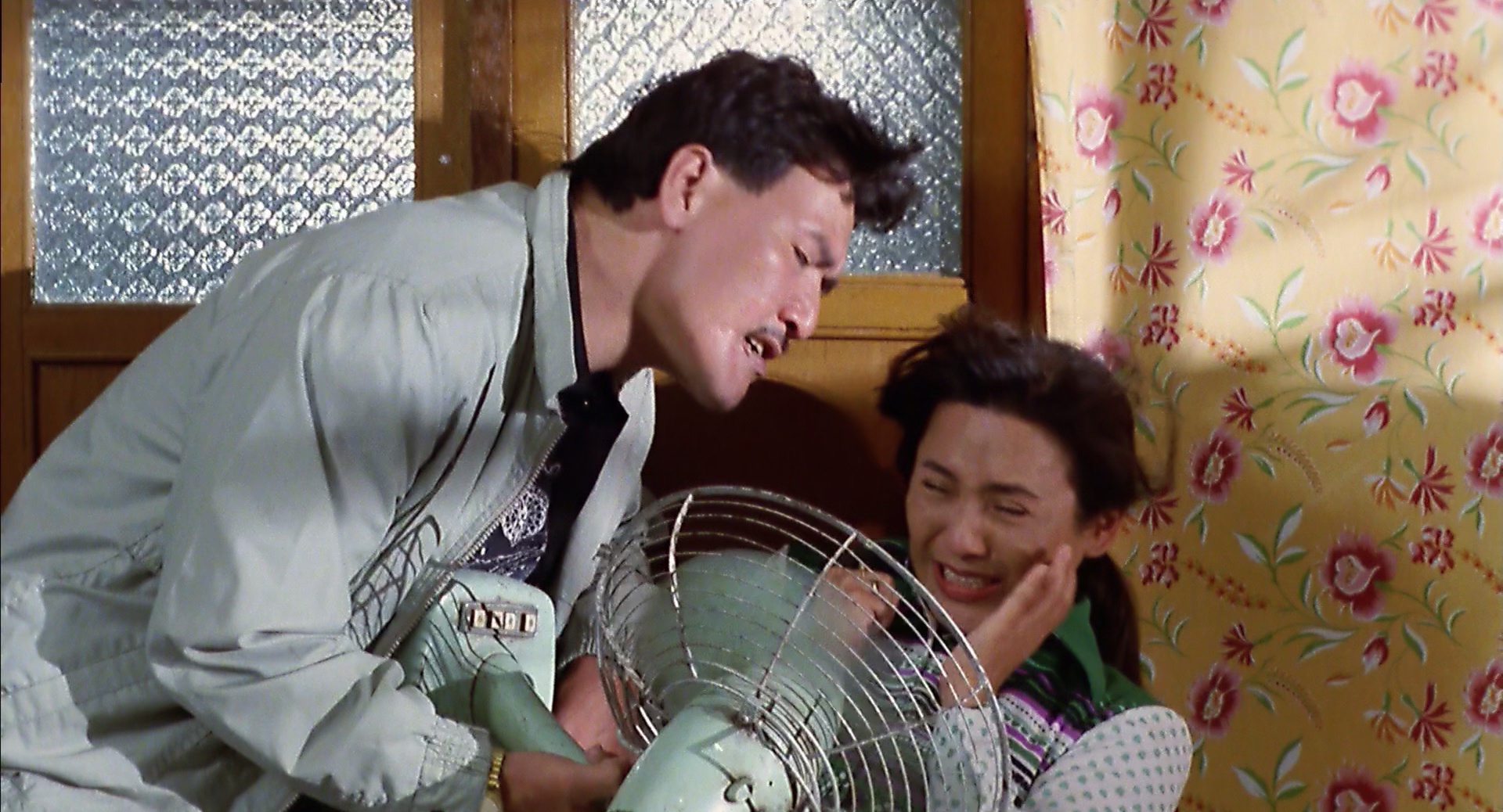 与龙共舞 [国粤多音轨/简繁英字幕].Dances.With.the.Dragon.1991.BluRay.1080p.x265.10bit.2Audio-SSDSSE 6.77GB-5.png