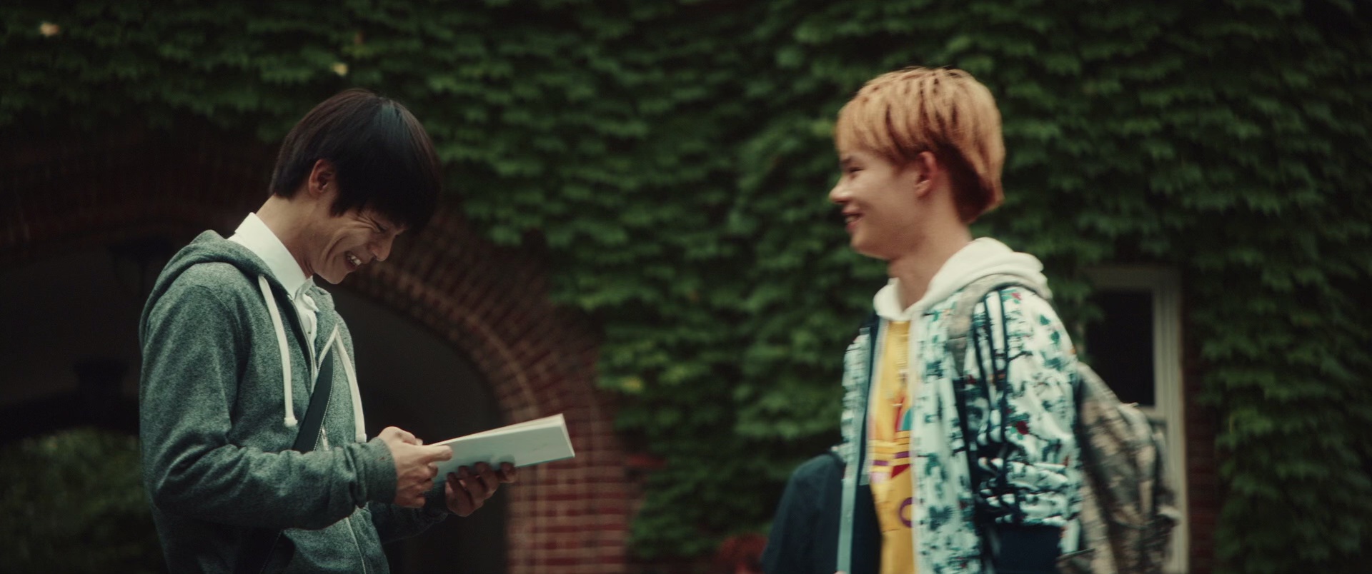 东京食尸鬼.真人版 [简繁英字幕].Tokyo.Ghoul.2017.BluRay.1080p.x265.10bit-SSDSSE 5.61GB-2.png