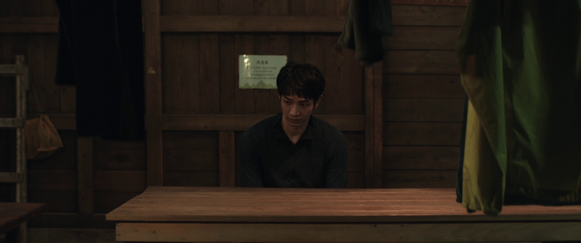 山忌.黄衣小飞侠 [中文字幕/国语配音].Haunted.Mountains.The.Yellow.Taboo.2025.1080p.BluRay.x264.TrueHD.5.1-ParkHD 9.10GB-5.png