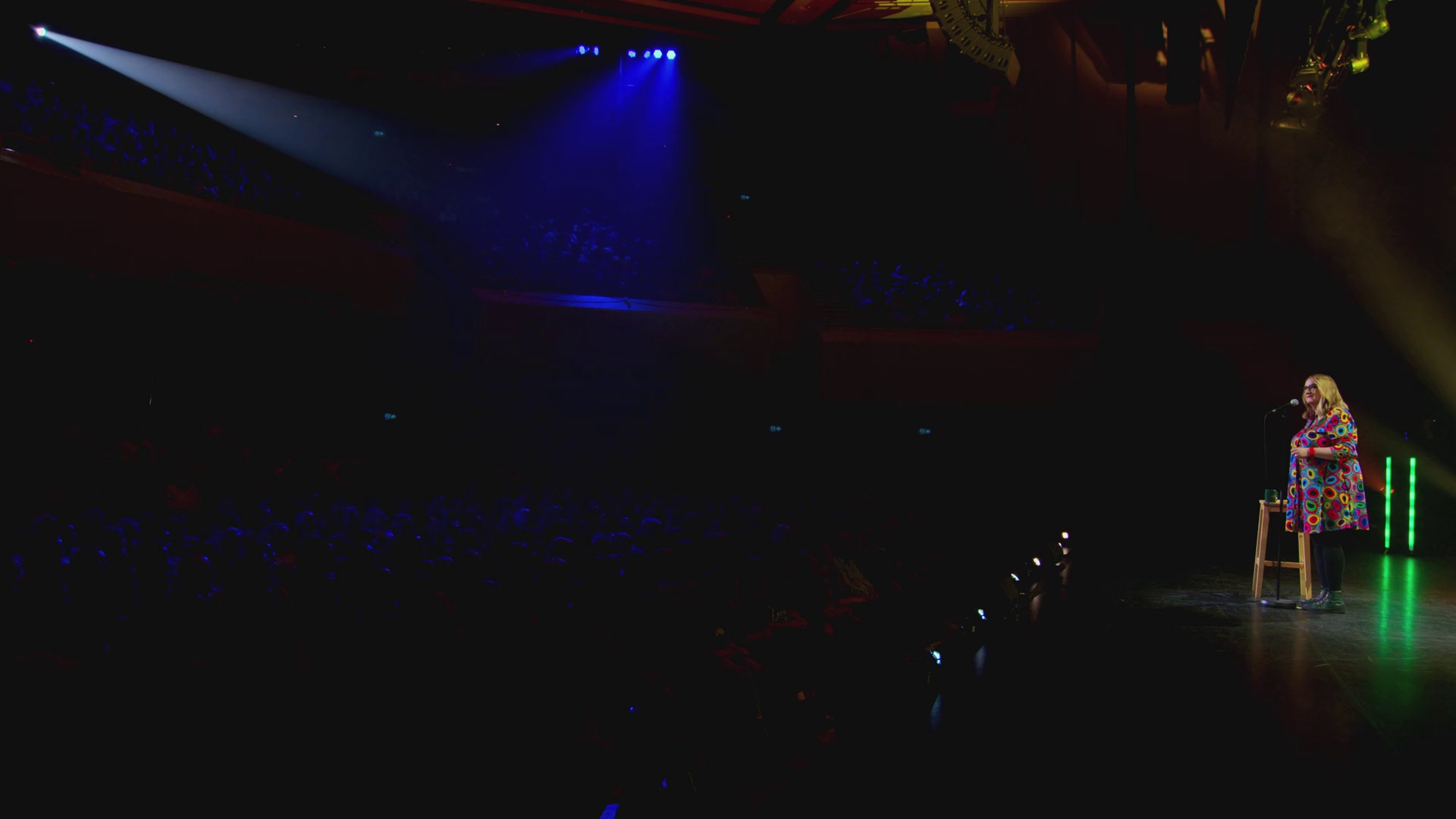 莎拉·米利根：晚开花 [简繁英字幕].Sarah.Millican.Late.Bloomer.2025.1080p.NF.WEB-DL.AAC2.0.H264-PandaQT 2.17GB-6.png