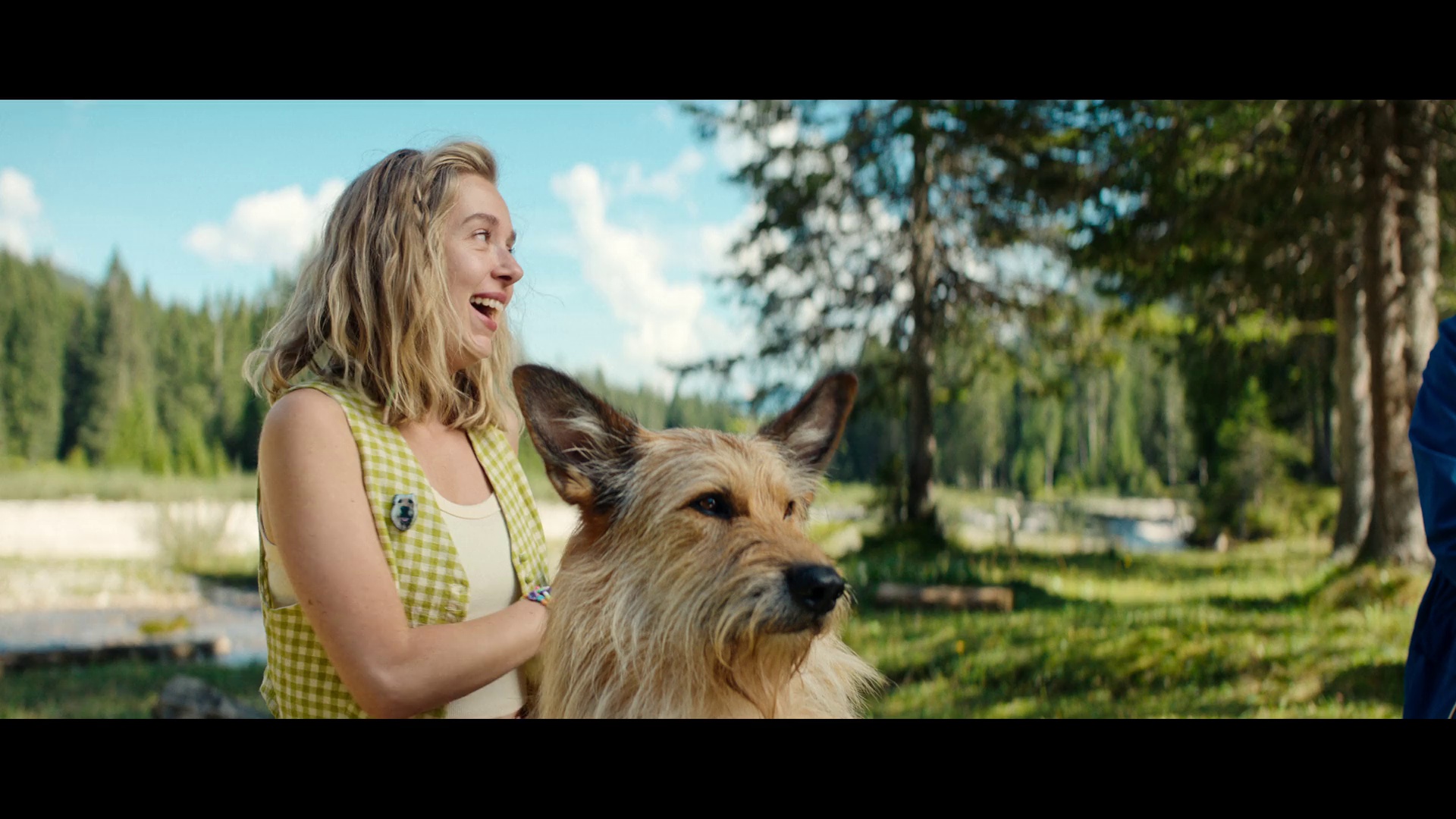 汪星人训练营 [国语配音/中文字幕].Eat.Pray.Bark.2026.1080p.NF.WEB-DL.DDP5.1.Atmos.H264-PandaQT 3.97GB-4.png