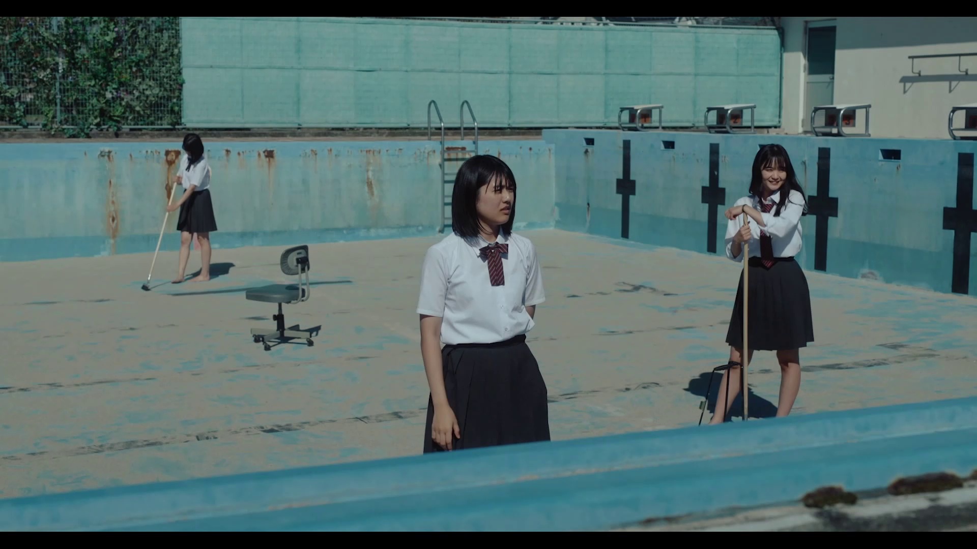 从水深0米开始 [中文字幕].Swimming.in.the.Sand.Pool.2024.1080p.CATCHPLAY.WEB-DL.H264.AAC-QuickIO 2.51GB-3.png