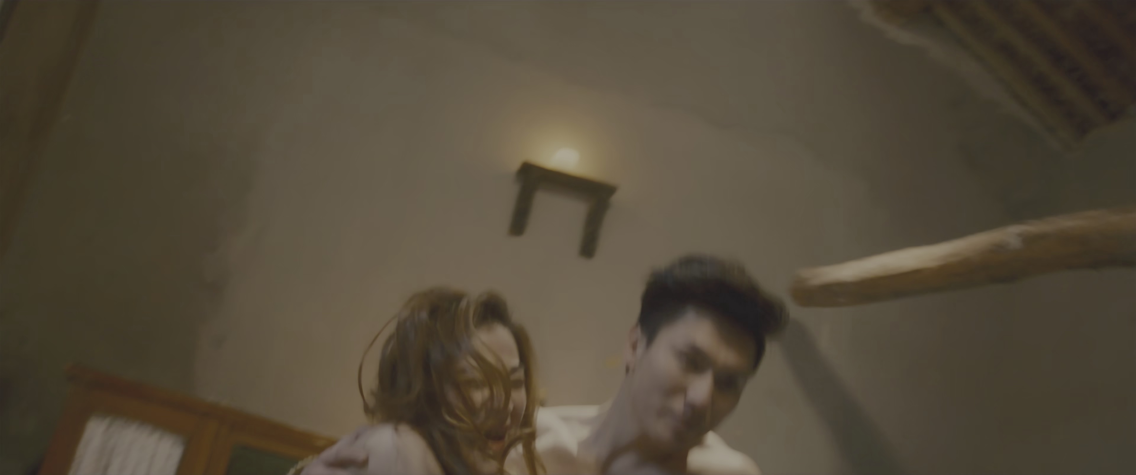 半夜叫你别回头2 [国语配音/中文字幕].Midnight.Whisper.II.2026.2160p.WEB-DL.H265.HDR.DDP5.1-PandaQT 4.57GB-4.png