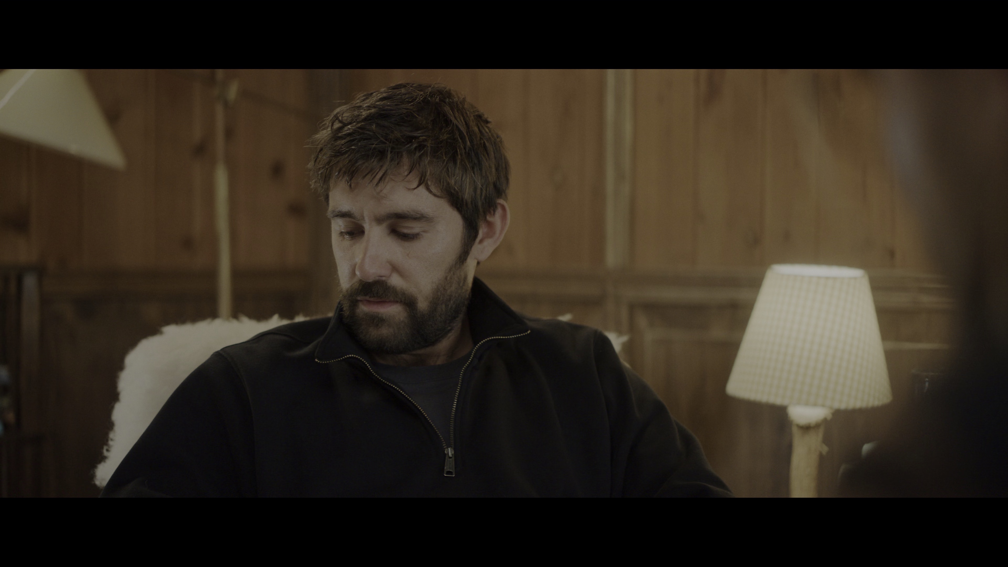 汪星人训练营 [简繁英字幕].Eat.Pray.Bark.2026.2160p.NF.WEB-DL.DDP5.1.Atmos.HDR.H.265-PandaQT 8.99GB-7.png