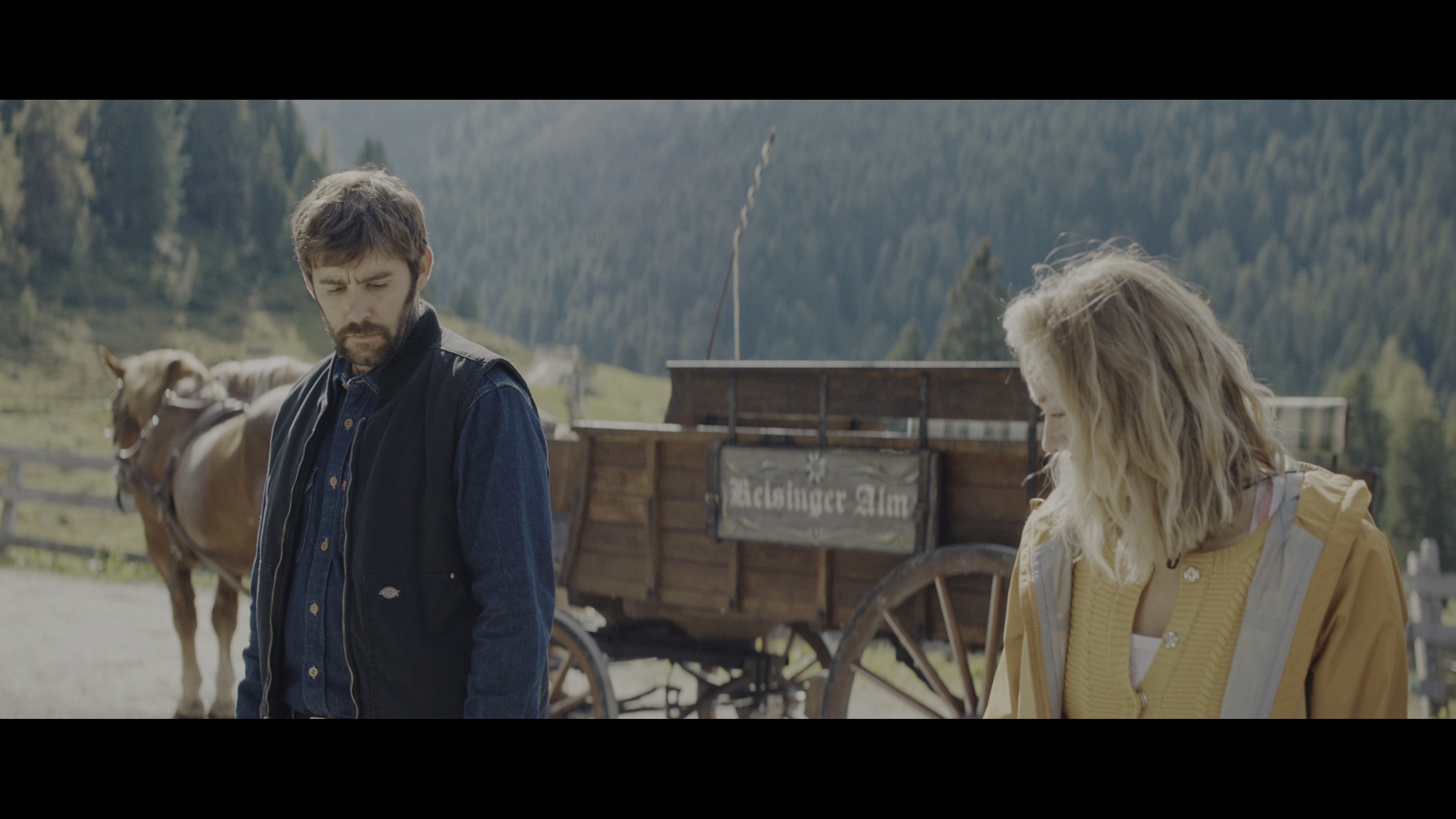 汪星人训练营 [杜比视界版本][简繁英字幕].Eat.Pray.Bark.2026.2160p.NF.WEB-DL.DDP5.1.Atmos.DV.H.265-PandaQT 12.51GB-2.png