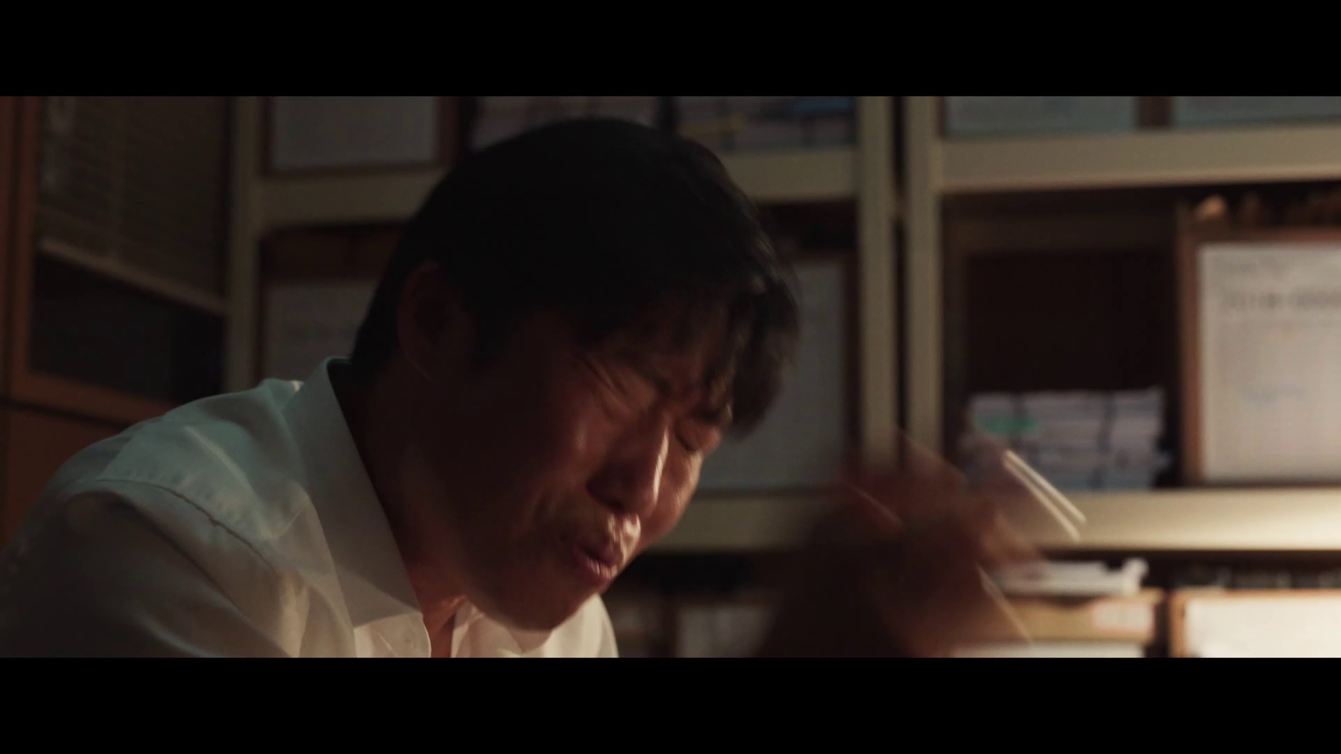 野党 [中文字幕].Yadang.The.Snitch.2025.1080p.CATCHPLAY.WEB-DL.H264.AAC-QuickIO 3.56GB-2.png