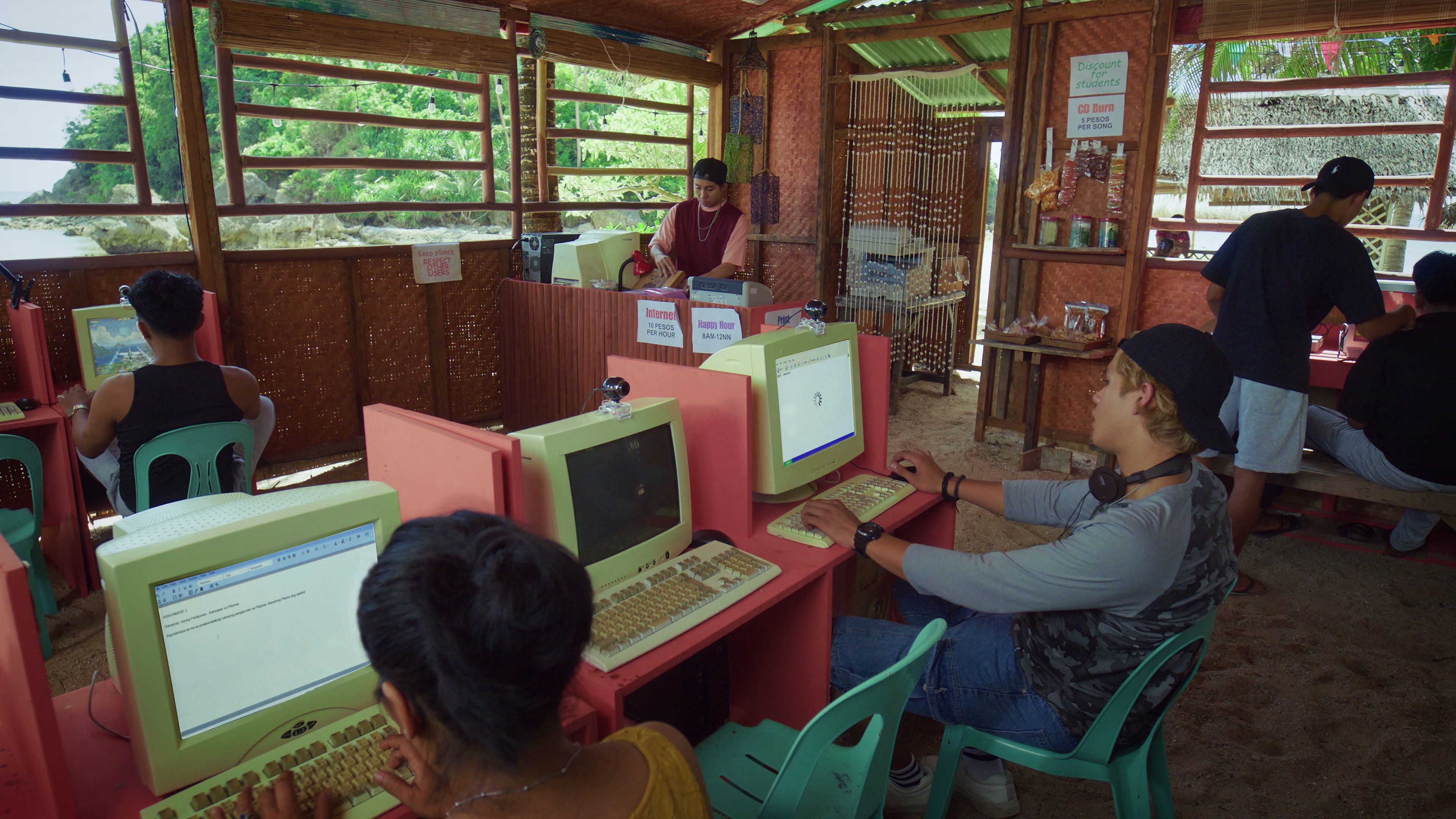 第18朵玫瑰 [简繁英字幕].18th.Rose.2026.2160p.NF.WEB-DL.DDP5.1.H.265-PandaQT 12.00GB-5.png