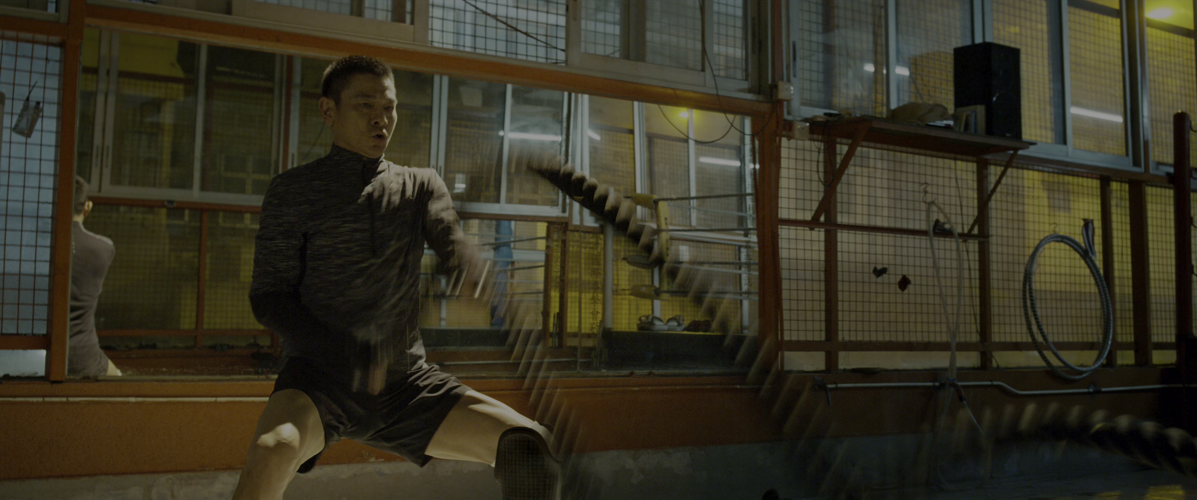 拆弹专家2 [HDR/杜比视界双版本][国粤多音轨/简繁英字幕].2020.2160p.UHD.BluRay.x265.10bit.DV.TrueHD.7.1.Atmos.2Audio-QuickIO 19.96GB-2.png