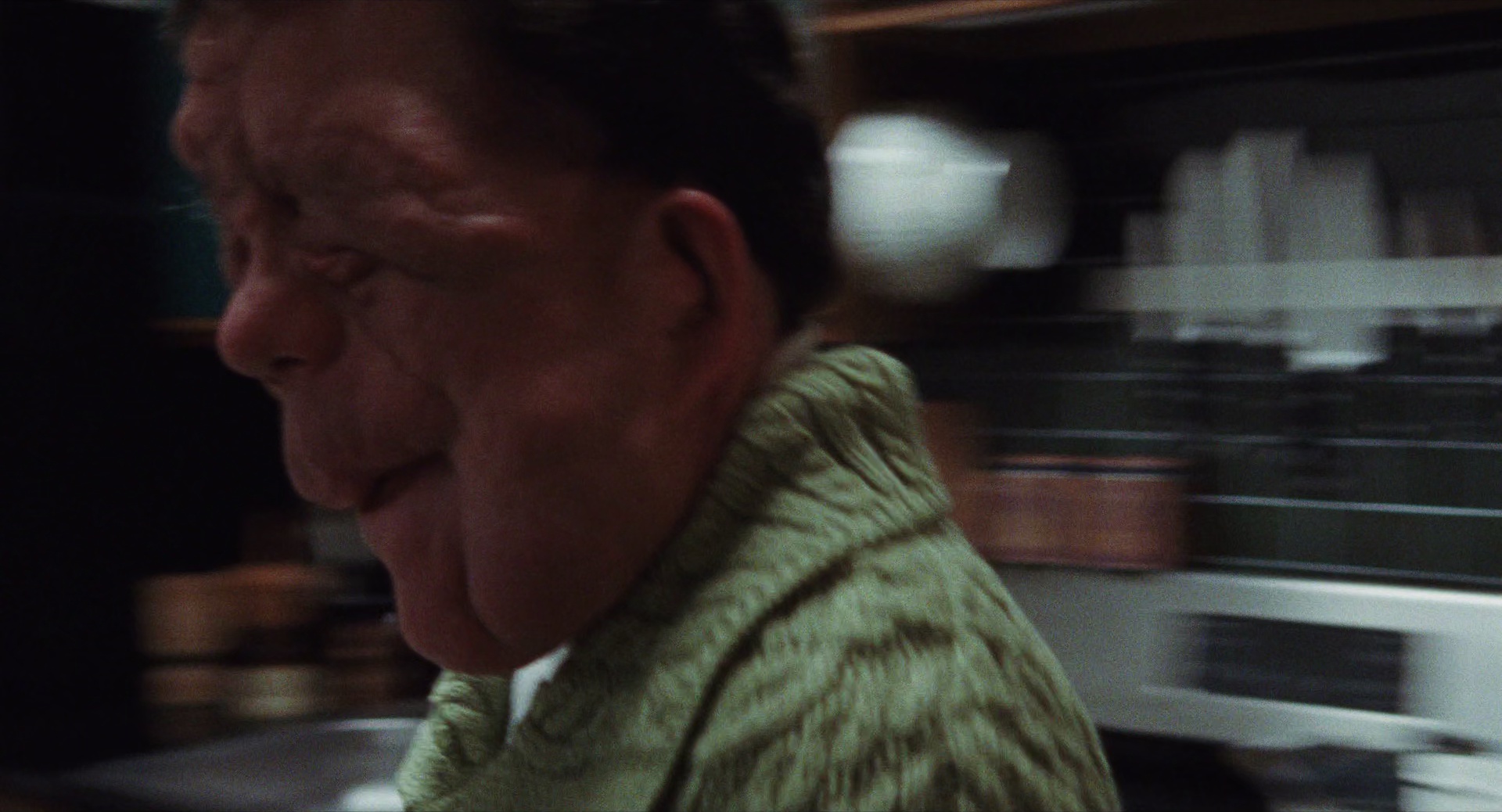 不同的男人 [简繁英字幕].A.Different.Man.2024.BluRay.1080p.TrueHD.7.1.x265.10bit-DreamHD 8.27GB-7.png