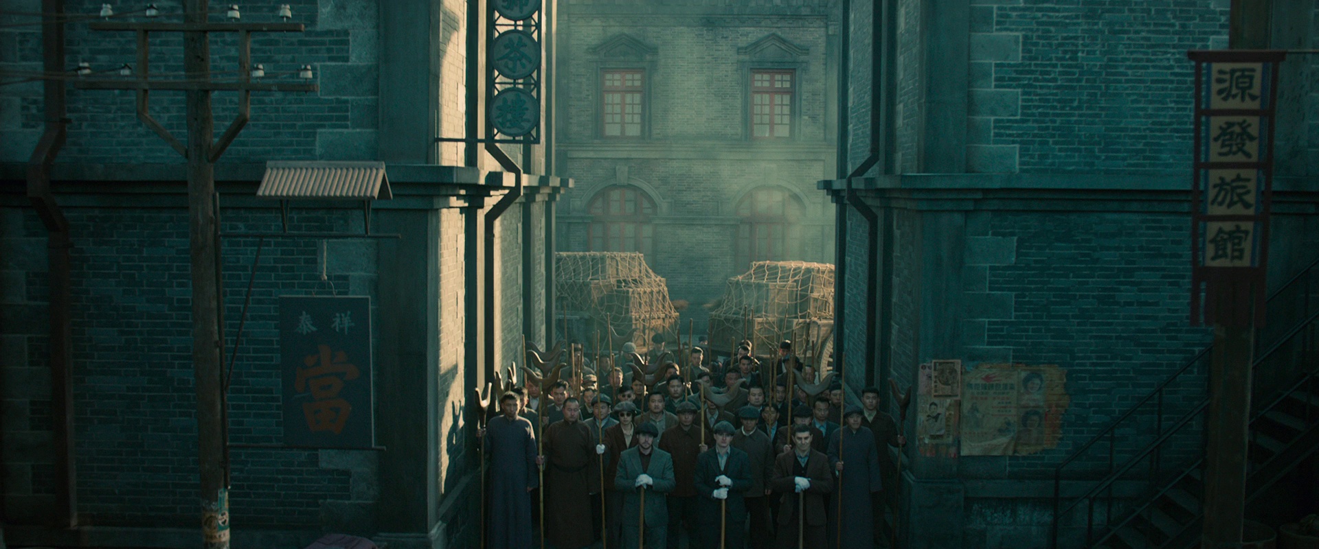 门前宝地 [国语配音].Yards.2023.Bluray.1080p.DTS-HDMA5.1.x264-DreamHD 11.71GB-5.png