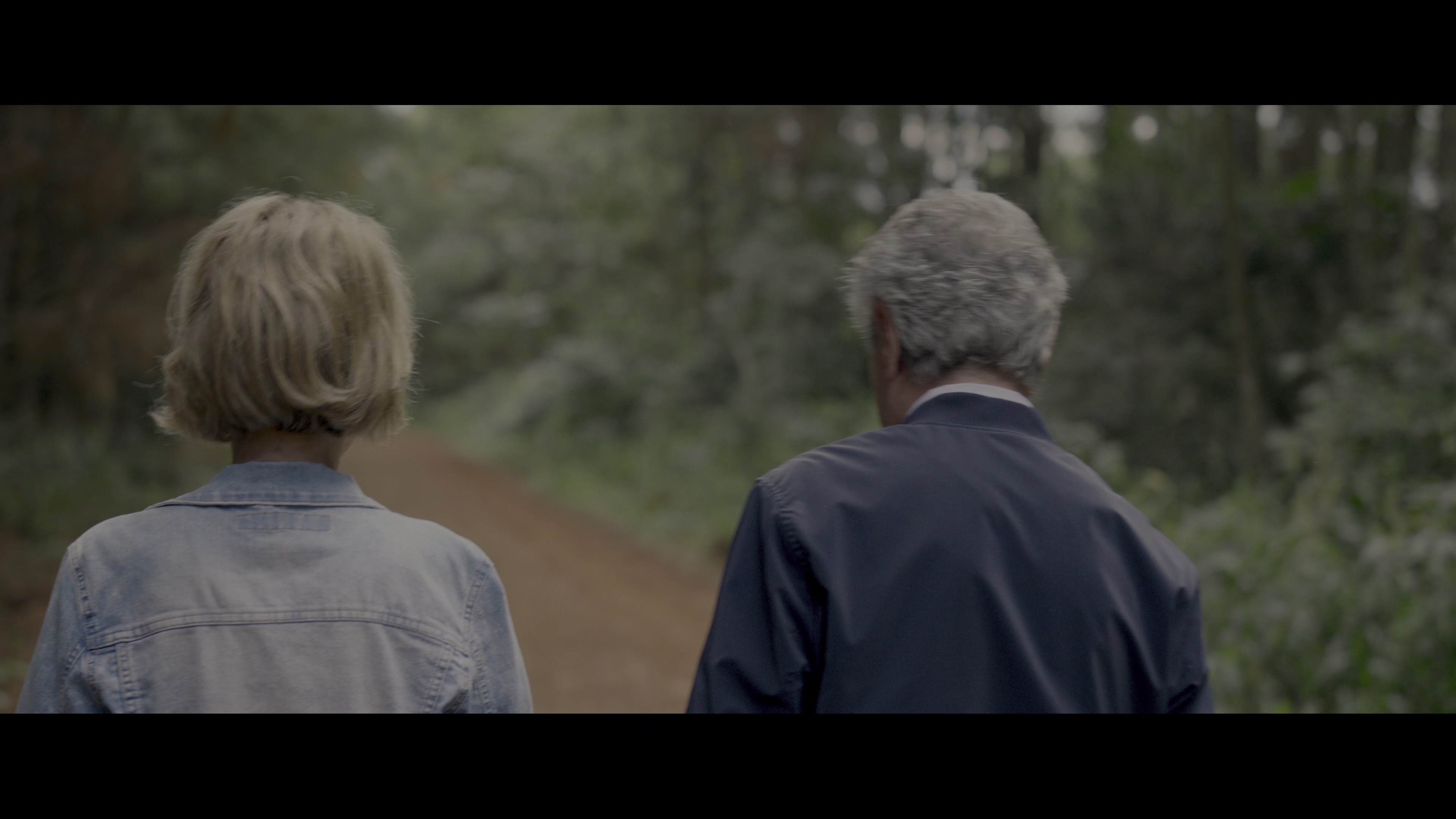 巨人的告别 [中文字幕].The.Giant.Falls.2026.2160p.NF.WEB-DL.DDP5.1.Atmos.HDR.H.265-PandaQT 11.45GB-2.png