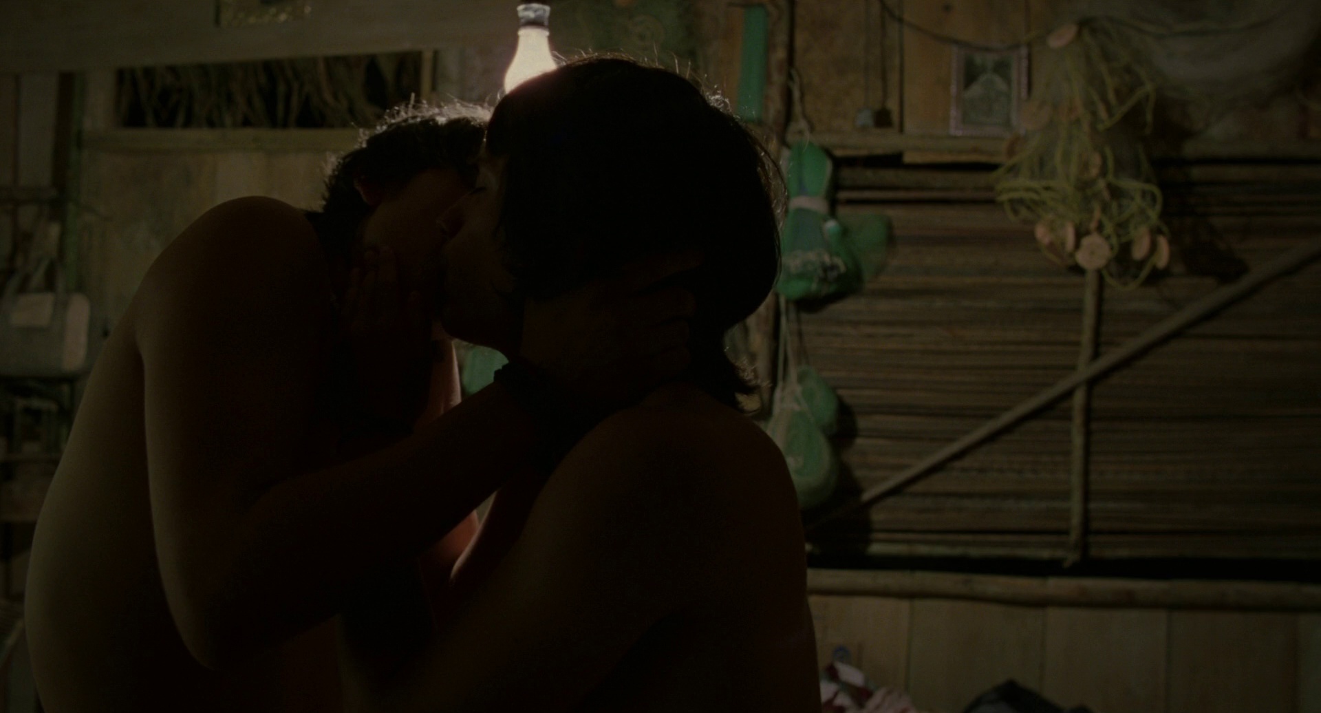 你妈妈也一样 [中文字幕].Y.Tu.Mama.Tambien.2001.BluRay.1080p.DTS.x264-DreamHD 12.50GB-7.png