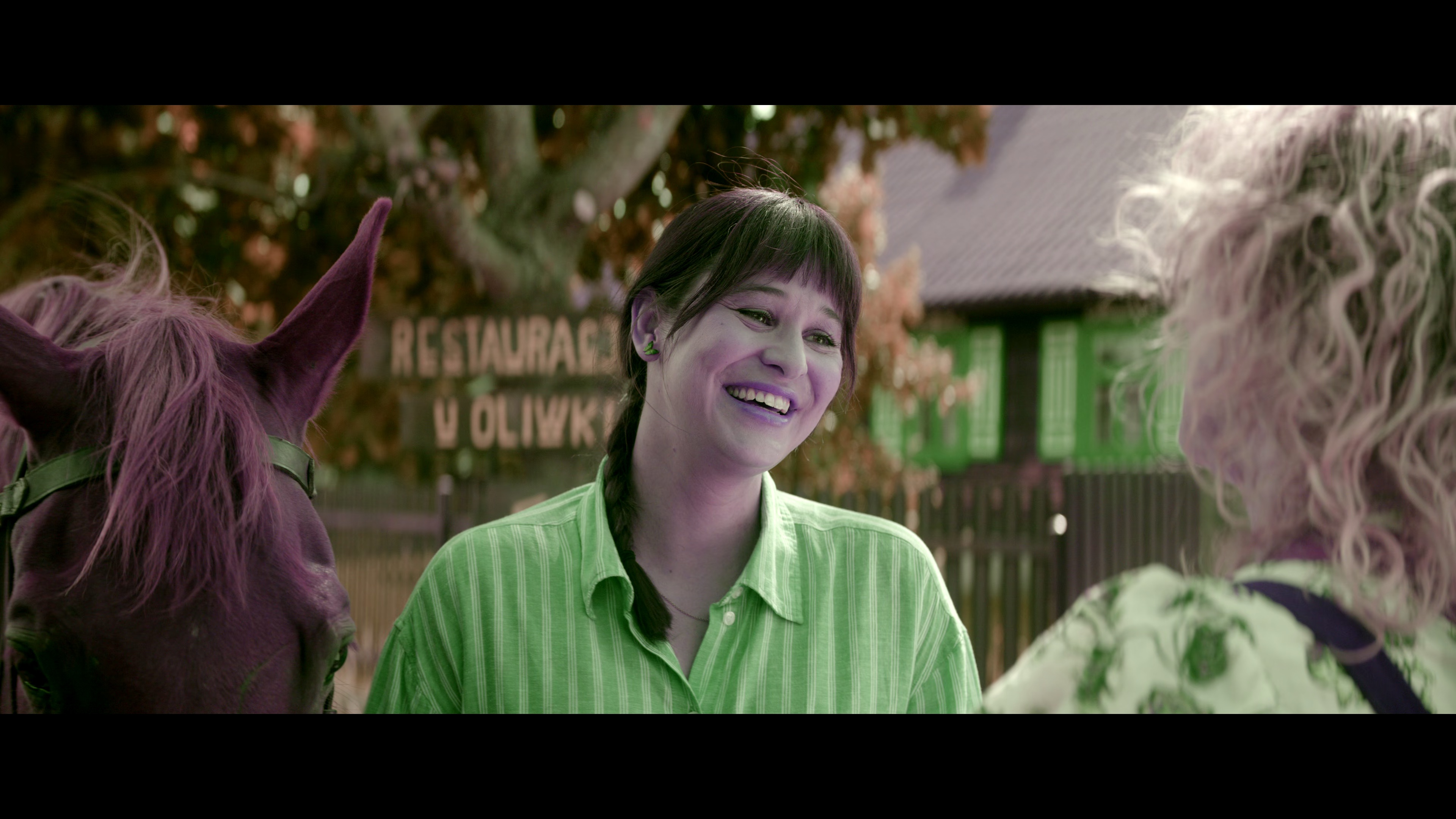 村民总动员 [杜比视界版本][简繁英字幕].It.Takes.a.Village.2026.2160p.NF.WEB-DL.DDP.5.1.Atmos.DV.H.265-DreamHD 13.28GB-2.png