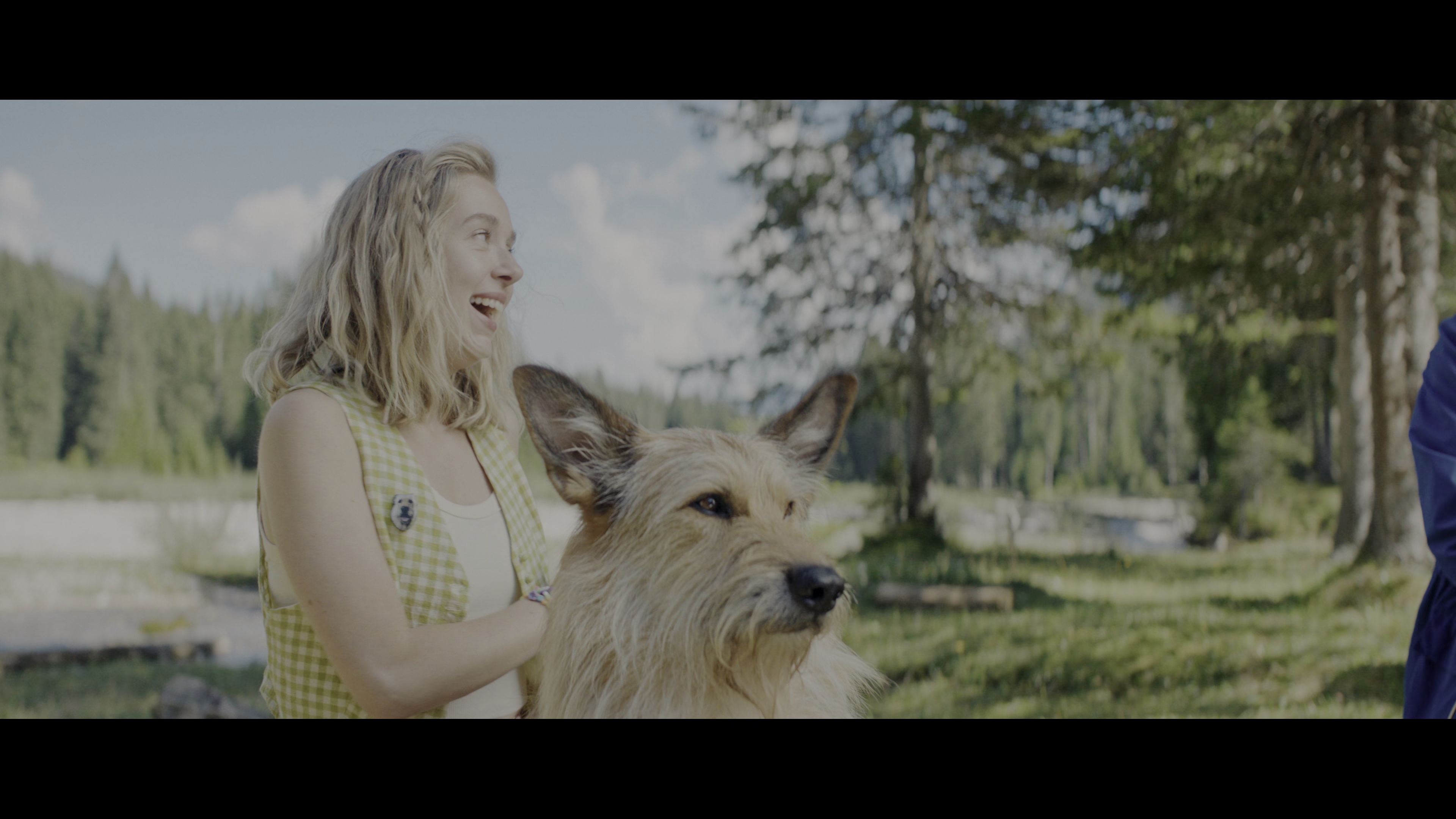 汪星人训练营 [简繁英字幕].Eat.Pray.Bark.2026.2160p.NF.WEB-DL.DDP.5.1.Atmos.HDR10.H.265-DreamHD 10.37GB-4.png