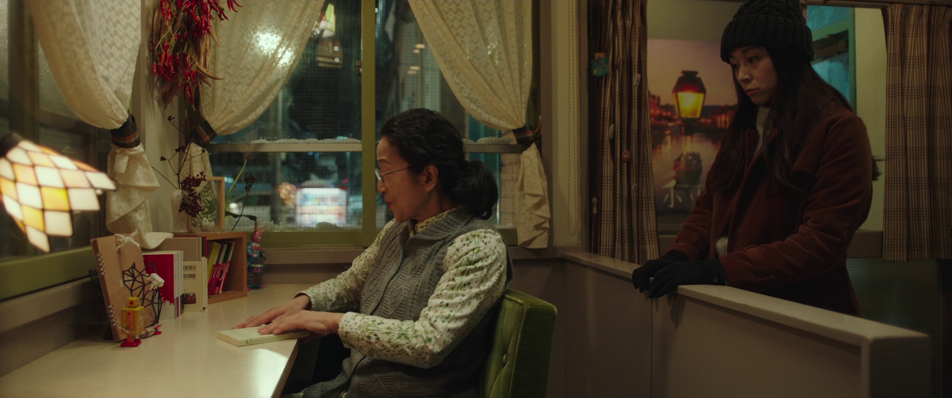 致允熙 [中文字幕].Moonlit.Winter.2019.1080p.BluRay.x264.DTS-CTRLHD 10.00GB-4.png