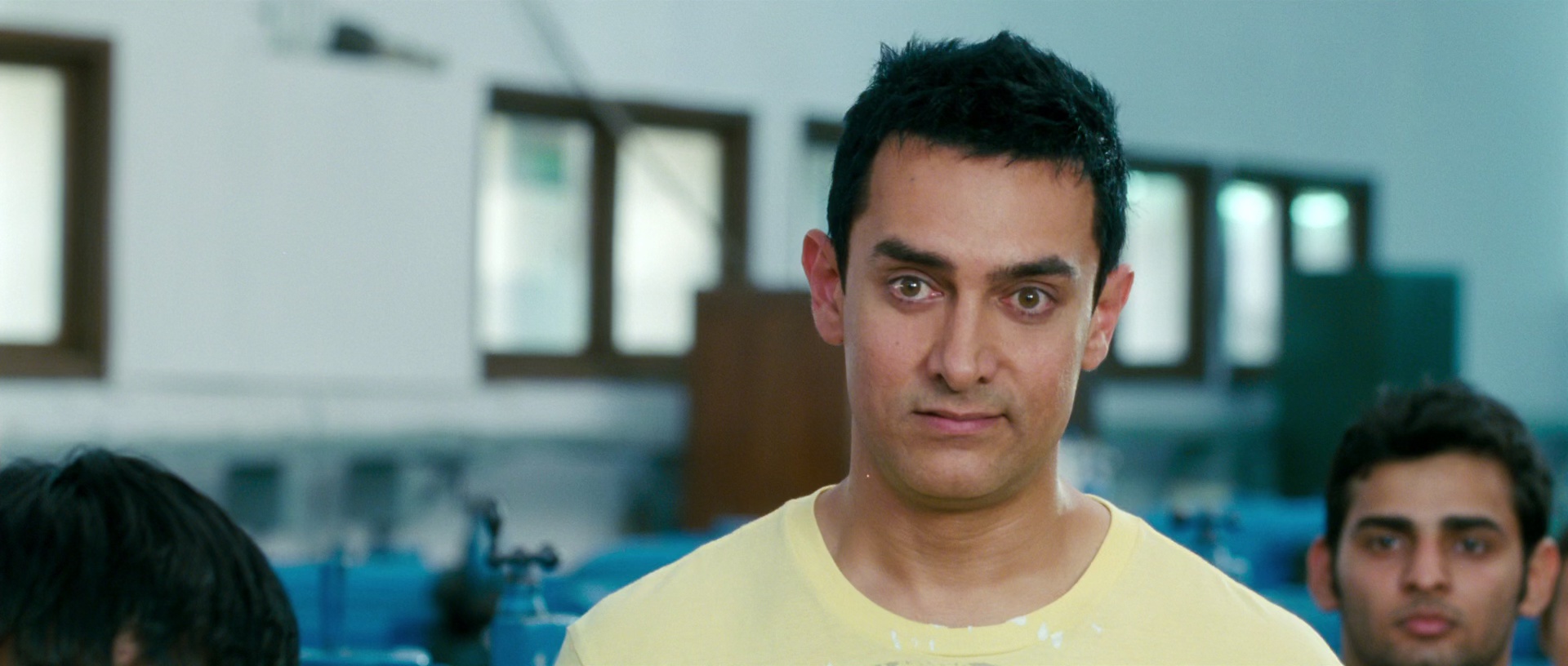 三傻大闹宝莱坞 [国英多音轨/特效中文字幕].3.Idiots.2009.Bluray.1080p.DTS-HDMA5.1.x265.10bit-DreamHD 14.98GB-2.png