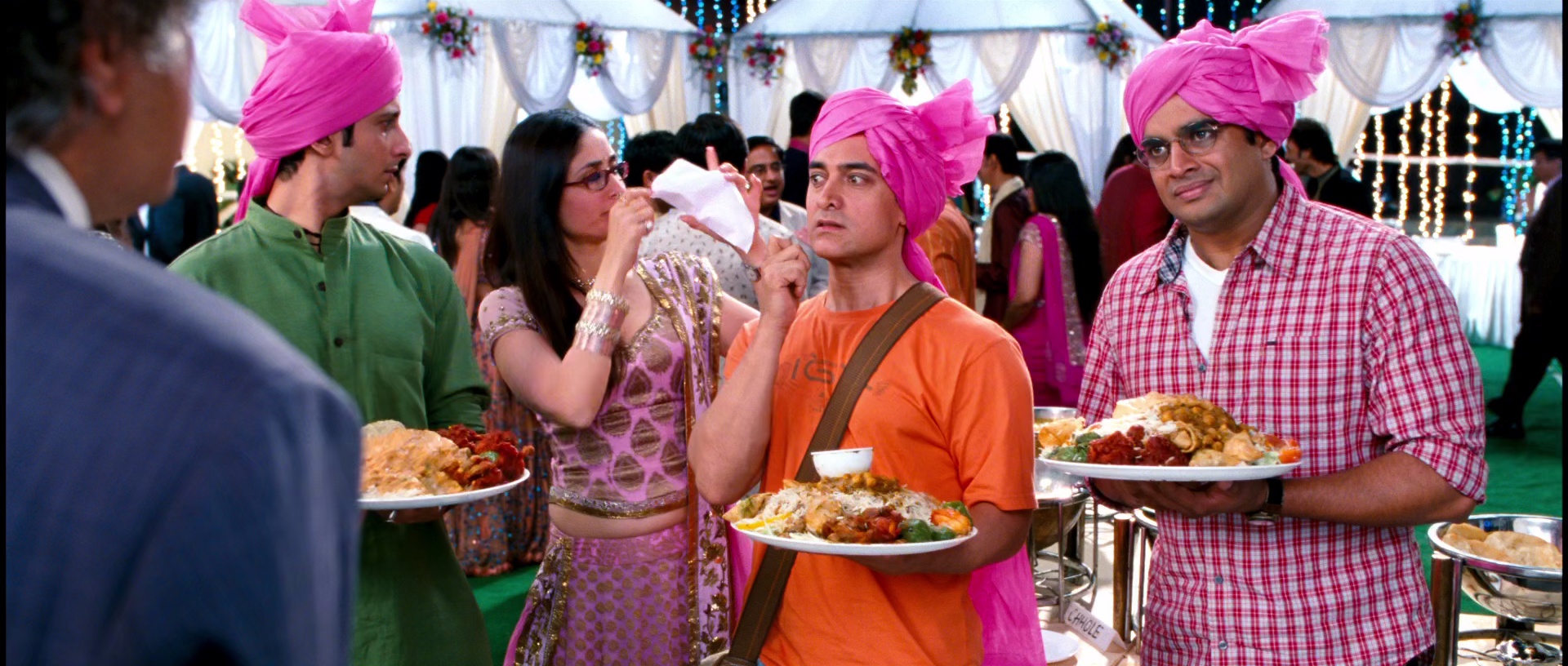 三傻大闹宝莱坞 [国英多音轨/特效中文字幕].3.Idiots.2009.Bluray.1080p.DTS-HDMA5.1.x265.10bit-DreamHD 14.98GB-3.png