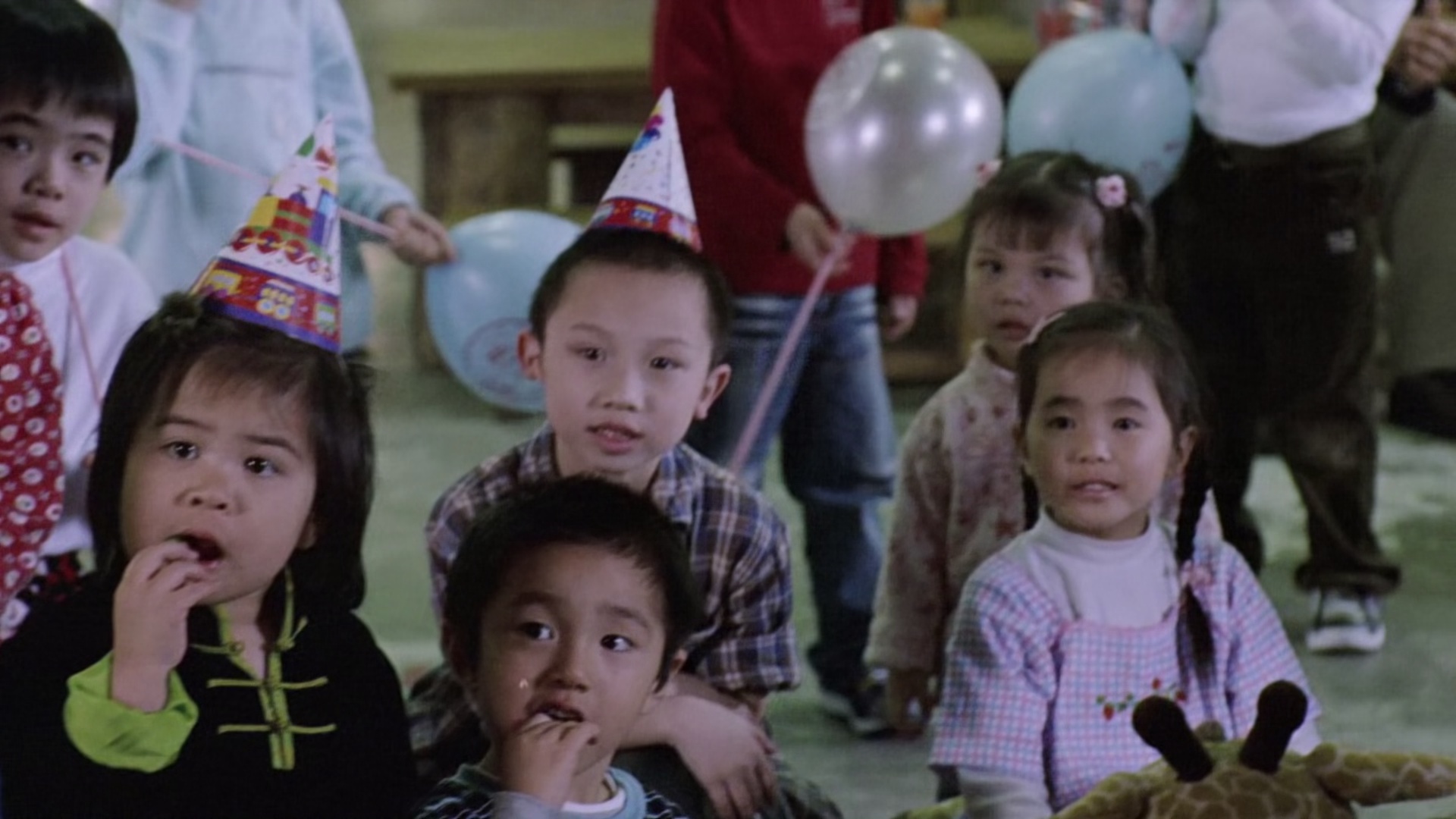 六楼后座 [国语音轨/简繁英字幕].6th.Floor.Rear.Flat.2003.BluRay.1080p.TrueHD5.1.x265.10bit-DreamHD 7.77GB-2.png