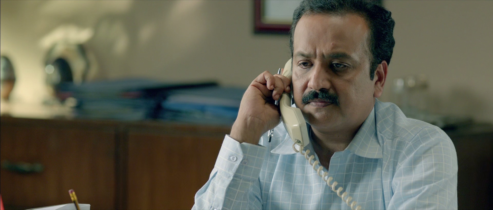 空中撤离 [简繁英字幕].Airlift.2016.BluRay.1080p.DTS-HDMA7.1.x265.10bit-DreamHD 9.74GB-7.png