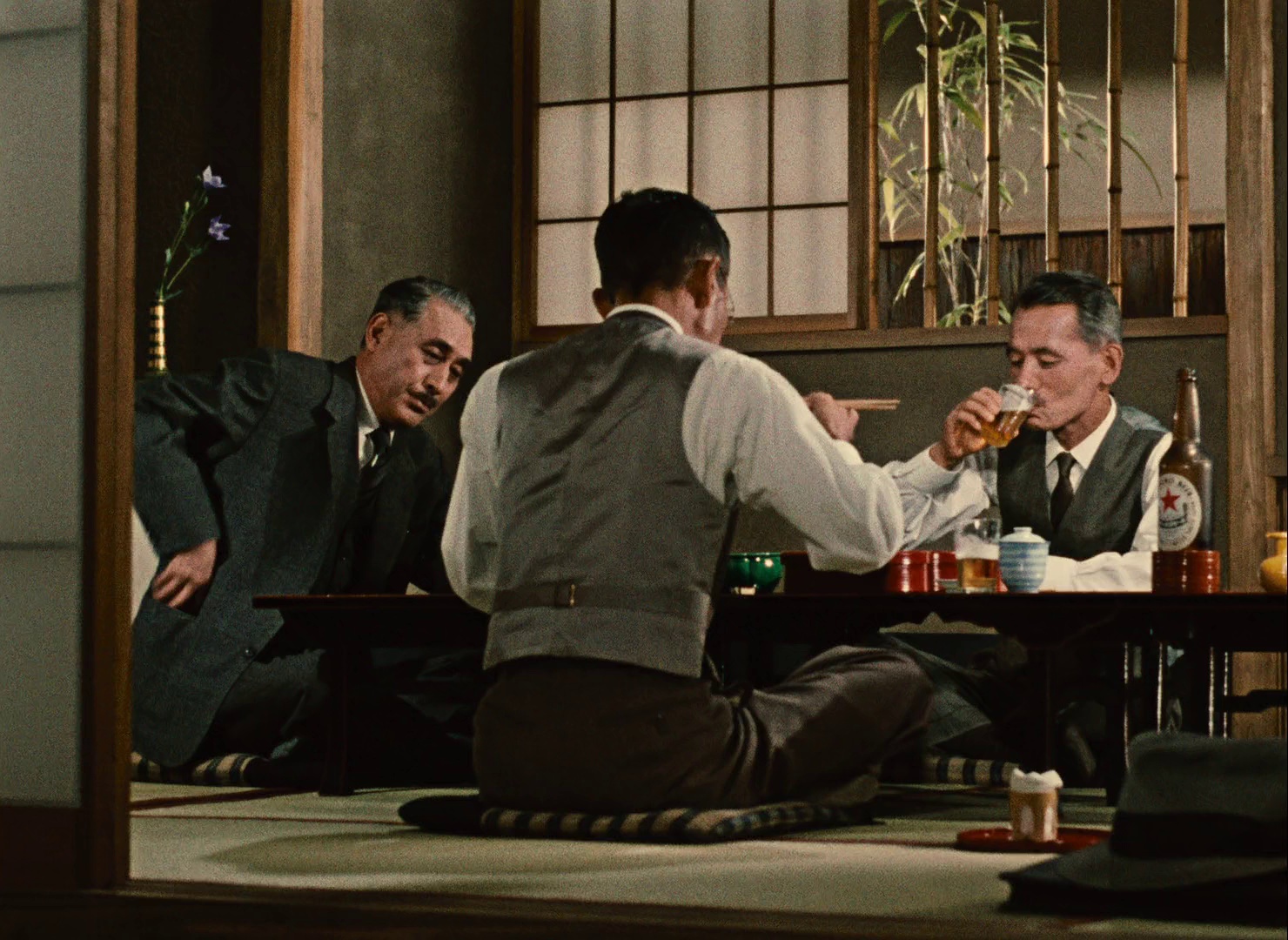 秋刀鱼之味 [中文字幕].An.Autumn.Afternoon.1962.CC.BluRay.1080p.LPCM.1.0.x264-DreamHD 15.01GB-3.png